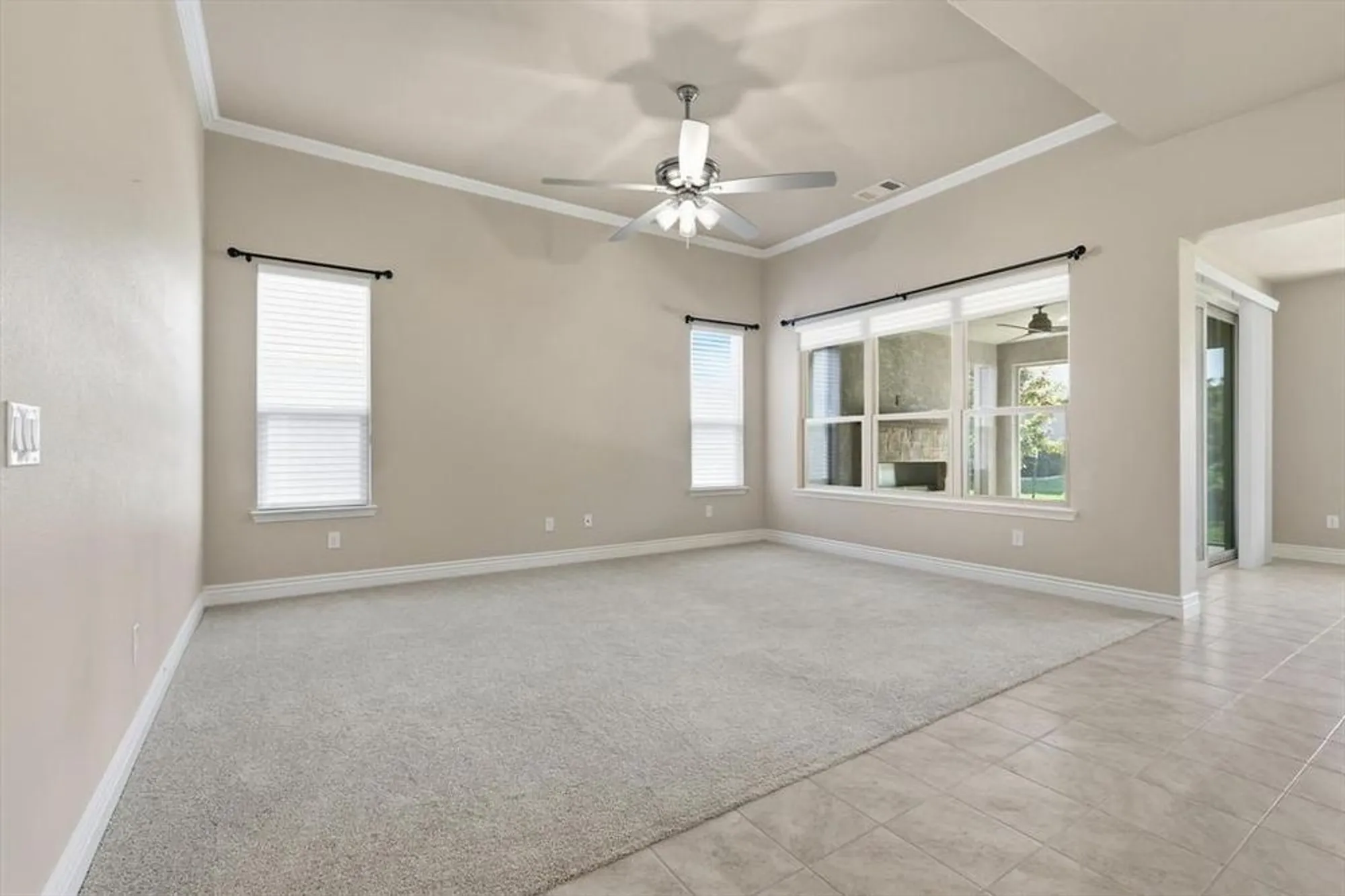 Property Slideshow image 5 of 37 | 9513 windwood ln, Denton, TX, 76207