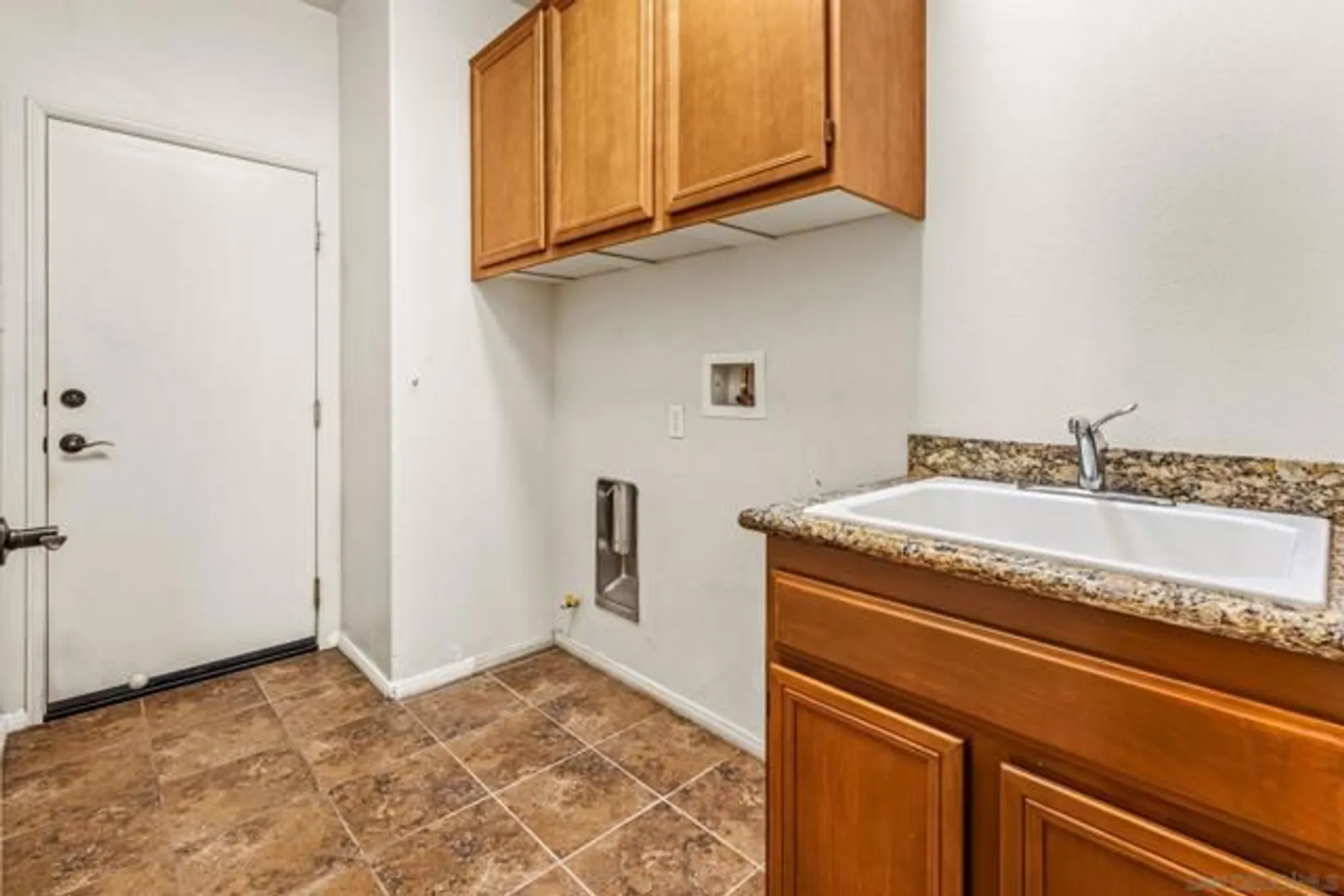 Property Slideshow image 19 of 26 | 26684 rim creek path, Menifee, CA, 92584