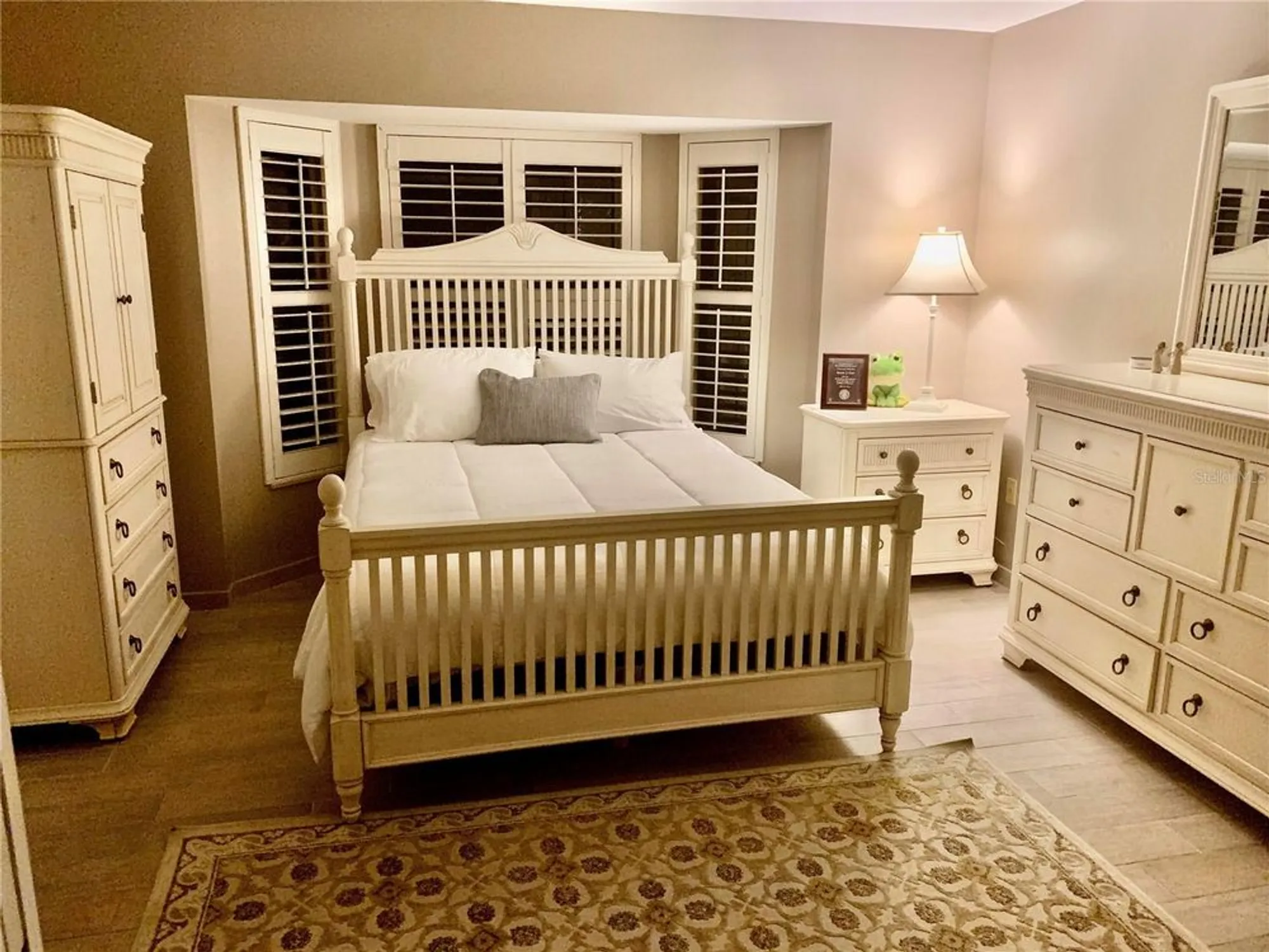 Property Slideshow image 9 of 18 | 4678 pine harrier dr, Sarasota, FL, 34231