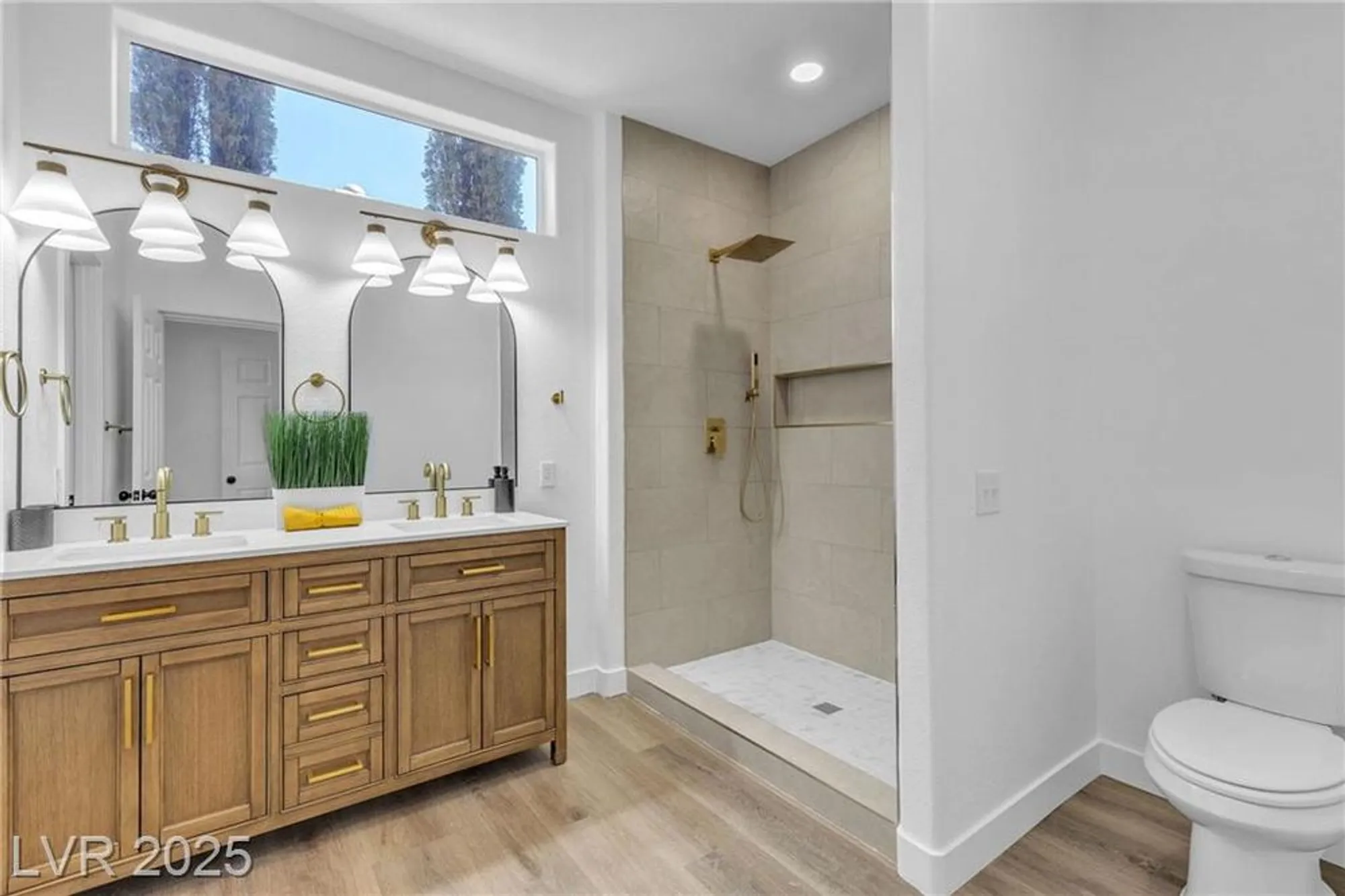 Property Slideshow image 24 of 51 | 10636 argents hill dr, Las Vegas, NV, 89134