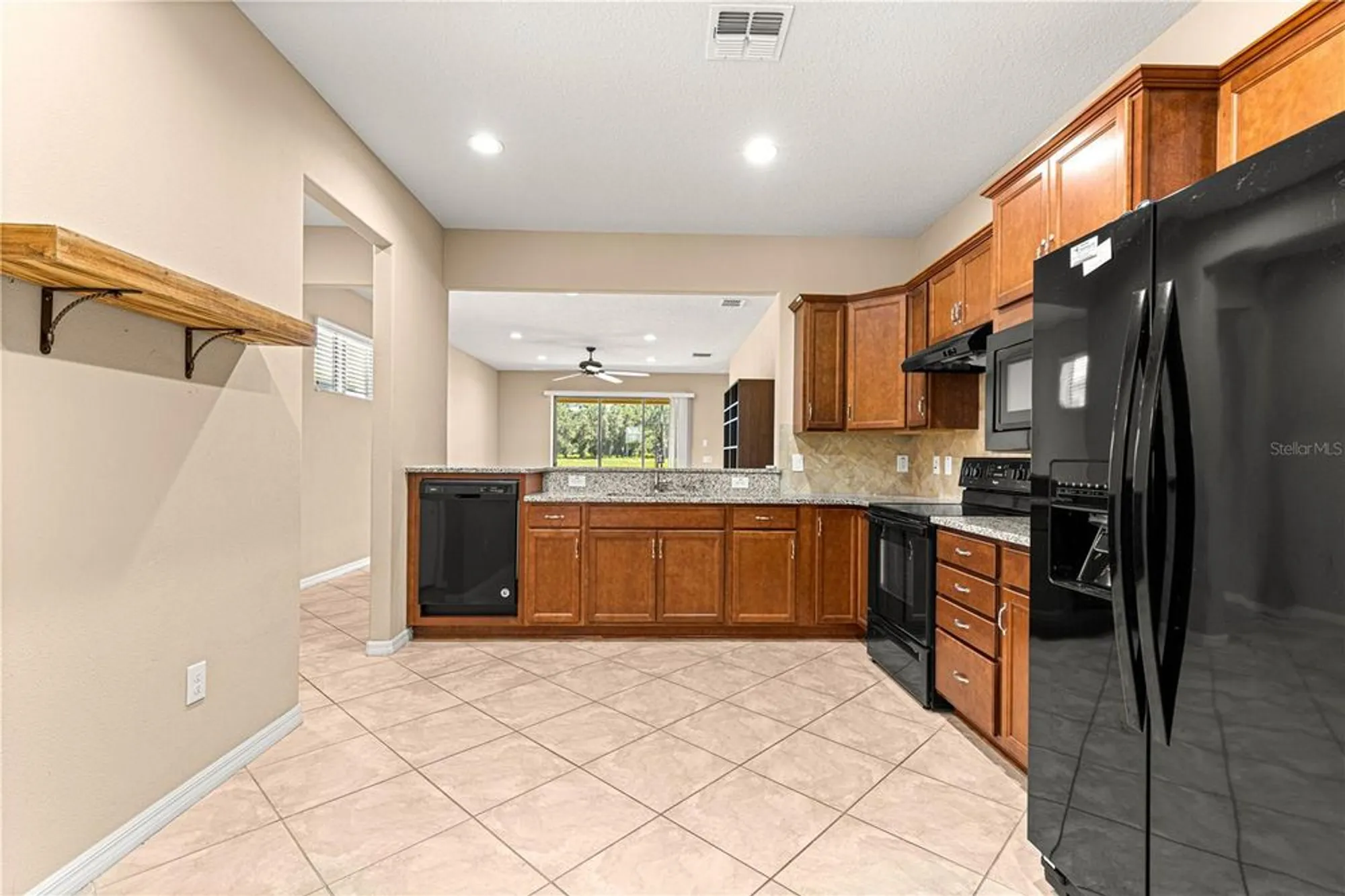 Property Slideshow image 10 of 28 | 9685 sw 63rd loop, Ocala, FL, 34481