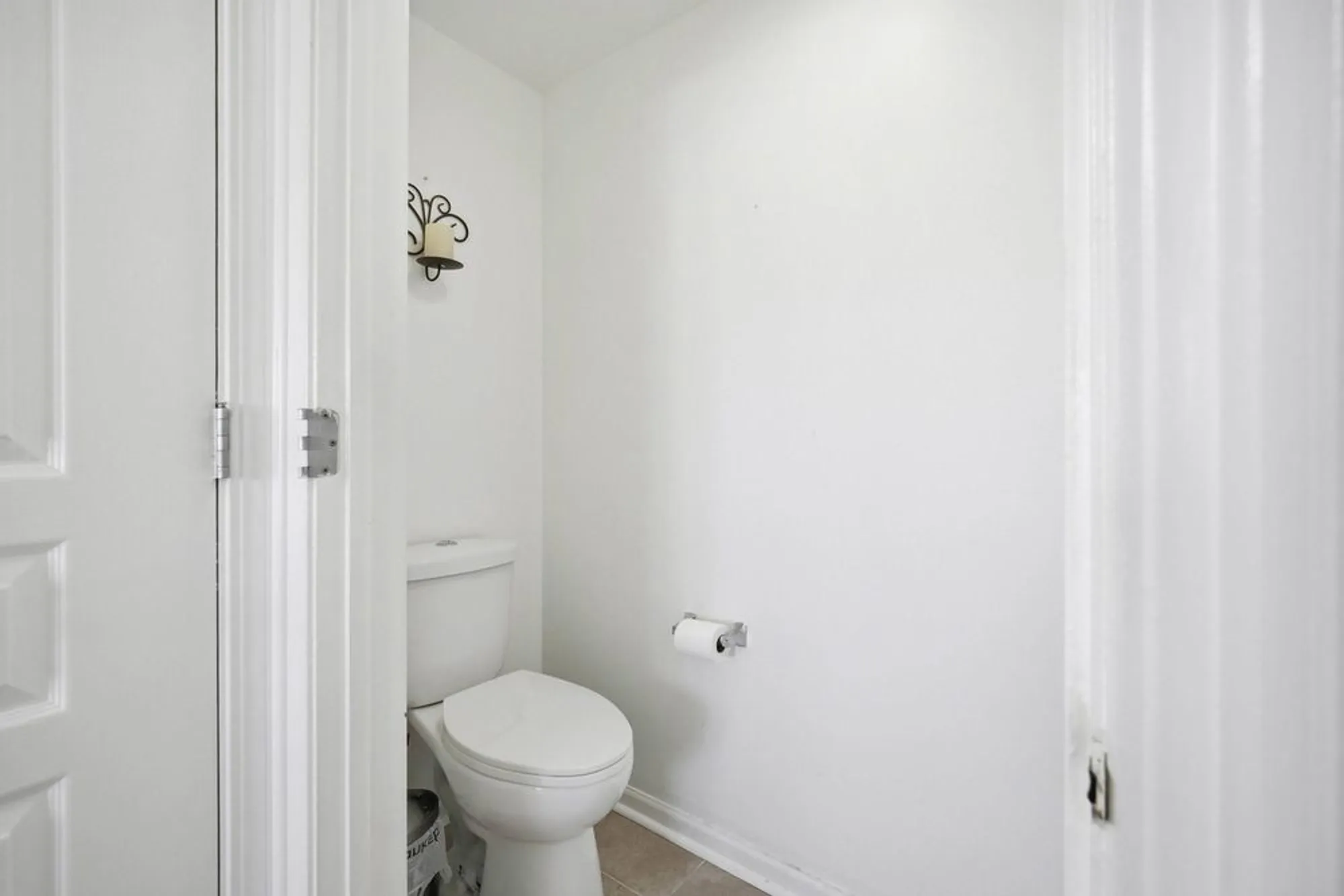 Property Slideshow image 16 of 22 | 12862 norfolk dr, Huntley, IL, 60142