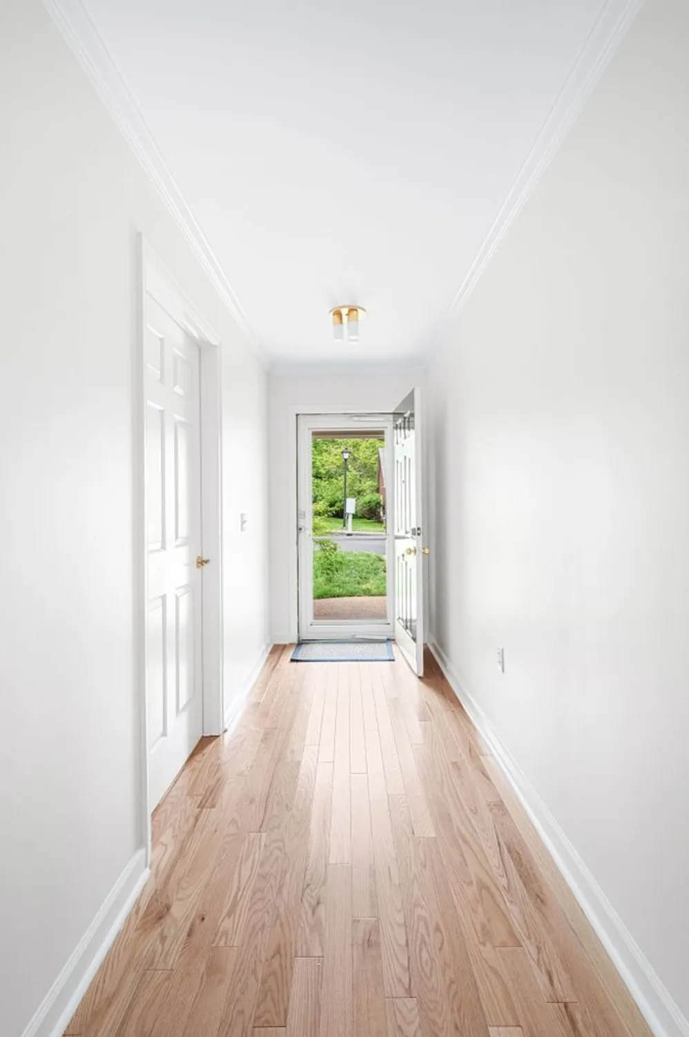 Property Slideshow image 6 of 41 | 421 siena dr, Nashville, TN, 37205