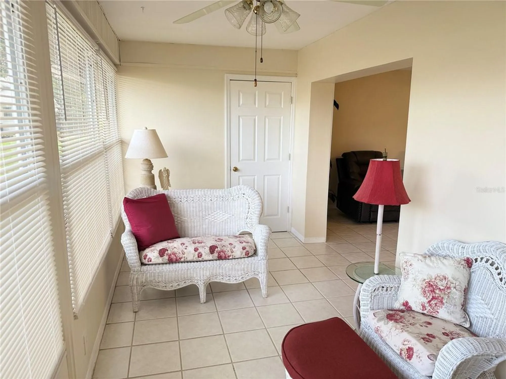 Property Slideshow image 19 of 37 | 407 feltham trl unit b, Sun City Center, FL, 33573