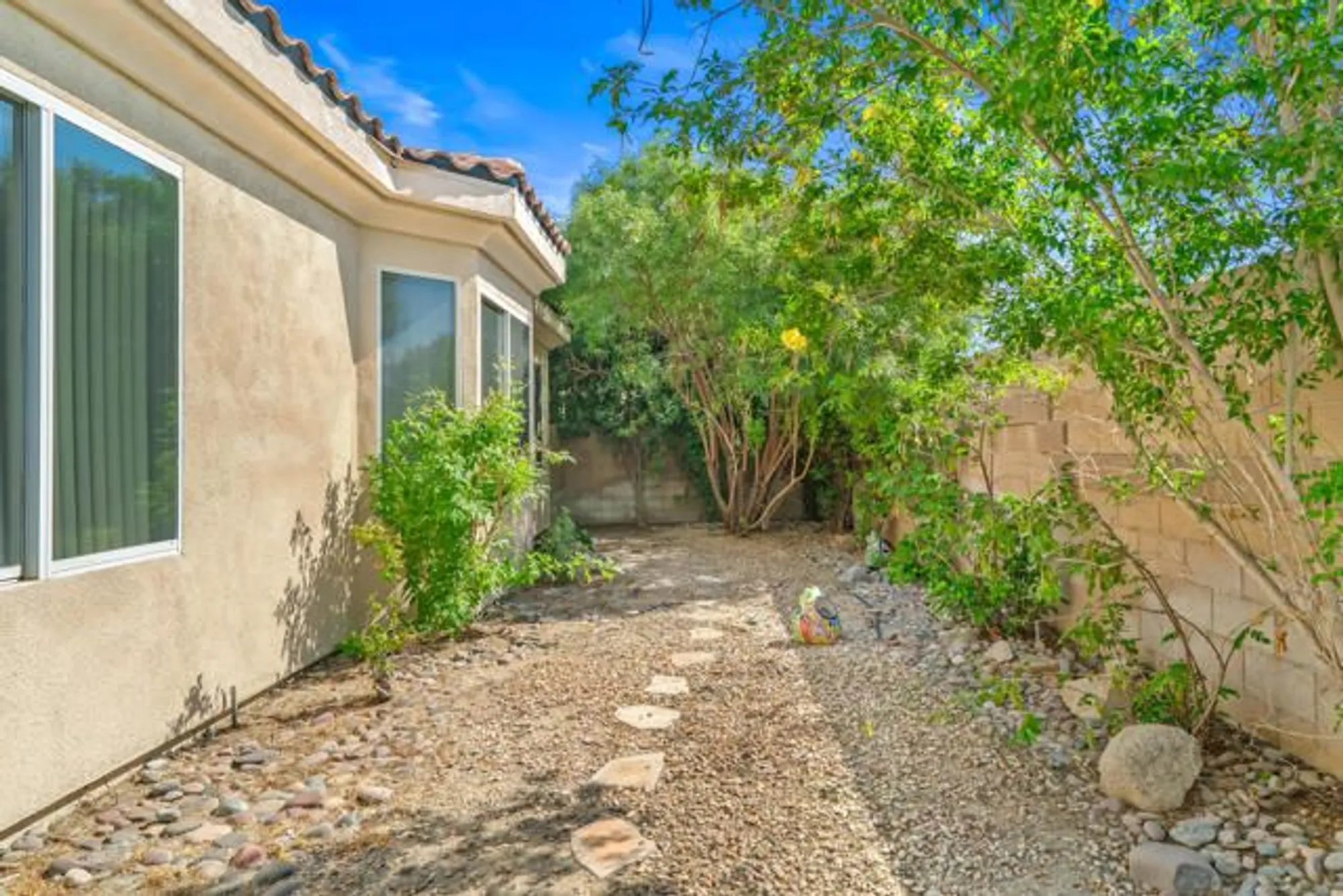 Property Slideshow image 34 of 49 | 80157 royal birkdale dr, Indio, CA, 92201