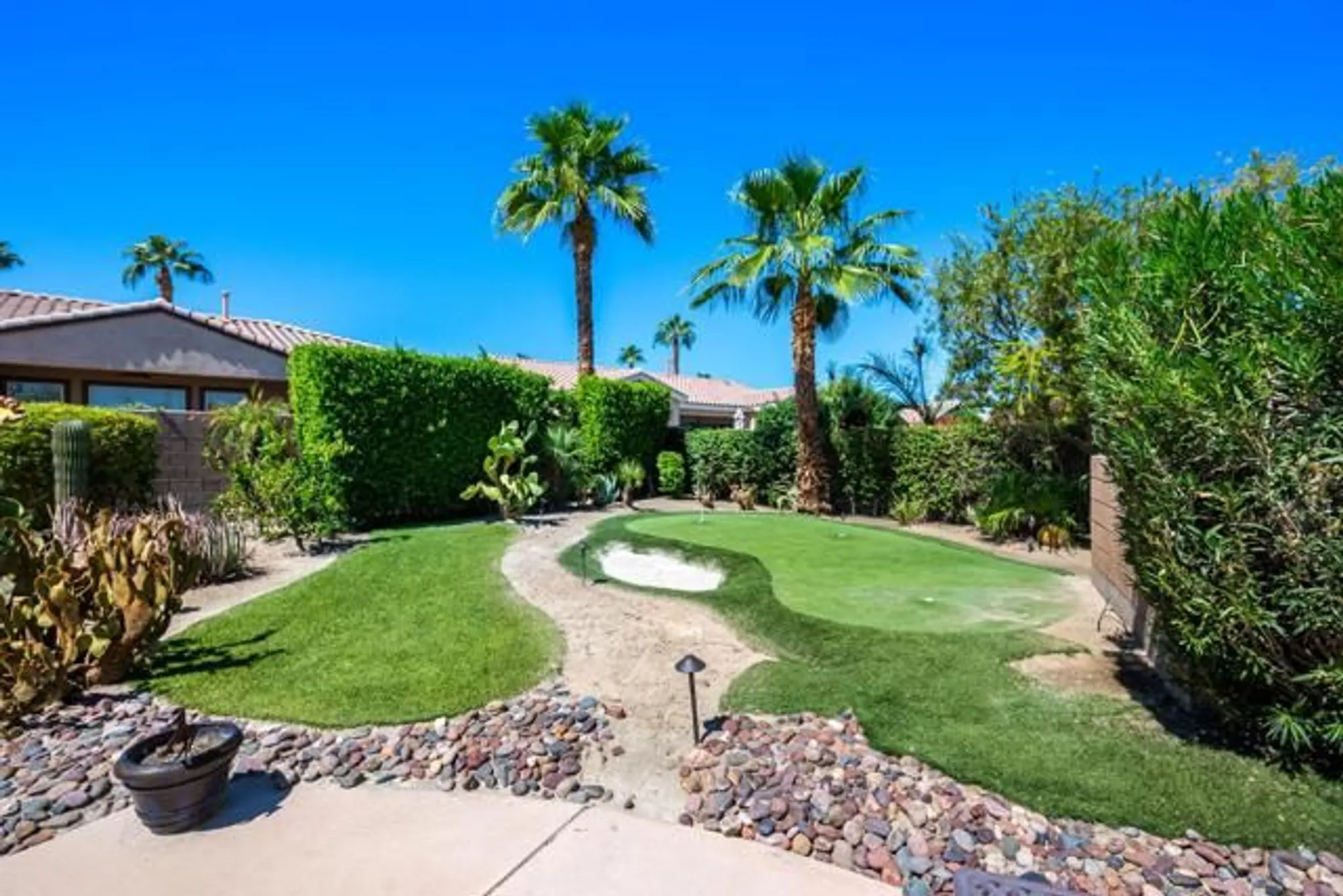 Property Slideshow image 33 of 85 | 81650 prism dr, La Quinta, CA, 92253