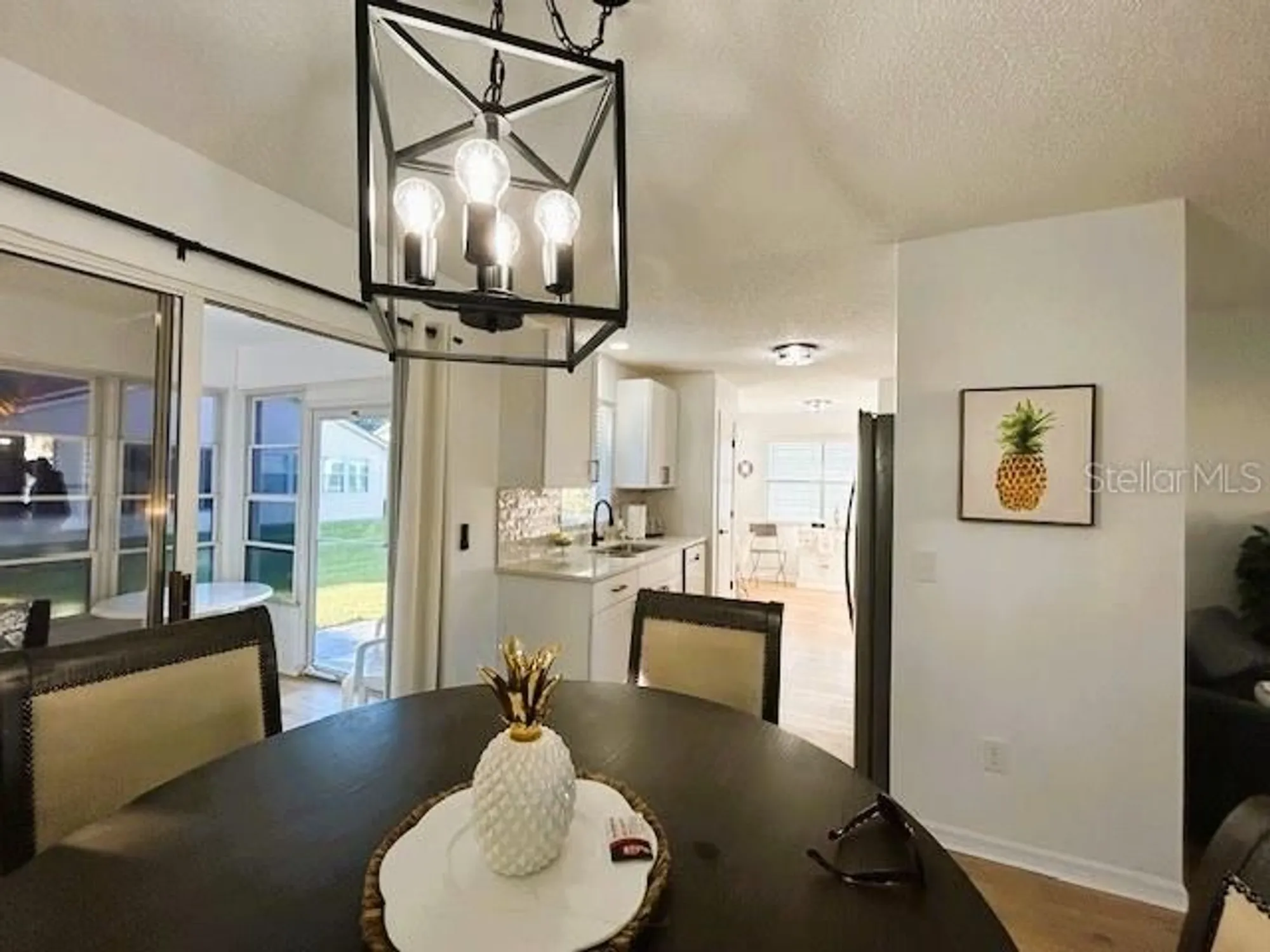 Property Slideshow image 4 of 41 | 528 valencia pl, Lady Lake, FL, 32159