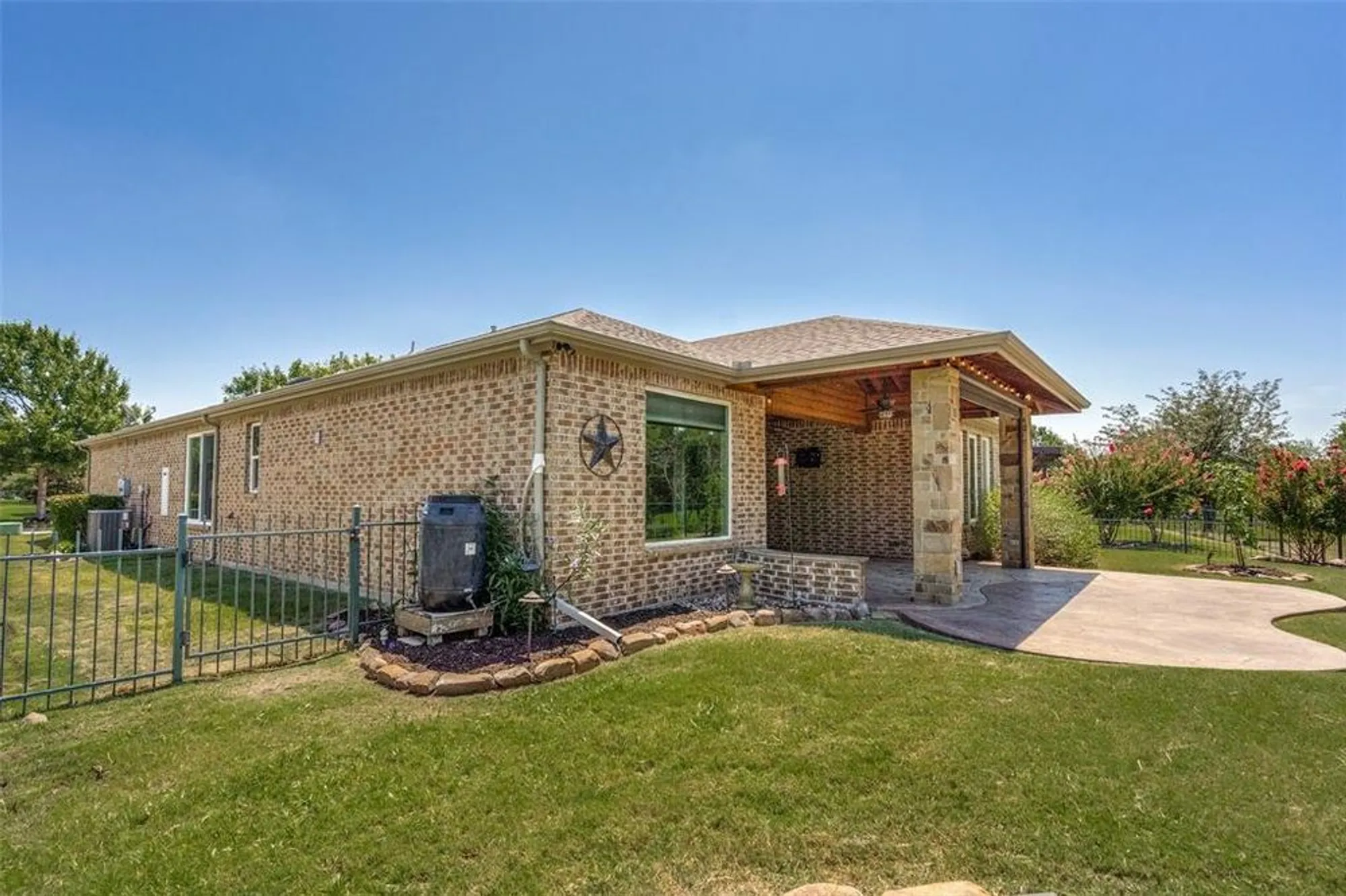 Property Slideshow image 23 of 30 | 6739 festival ln, Frisco, TX, 75036