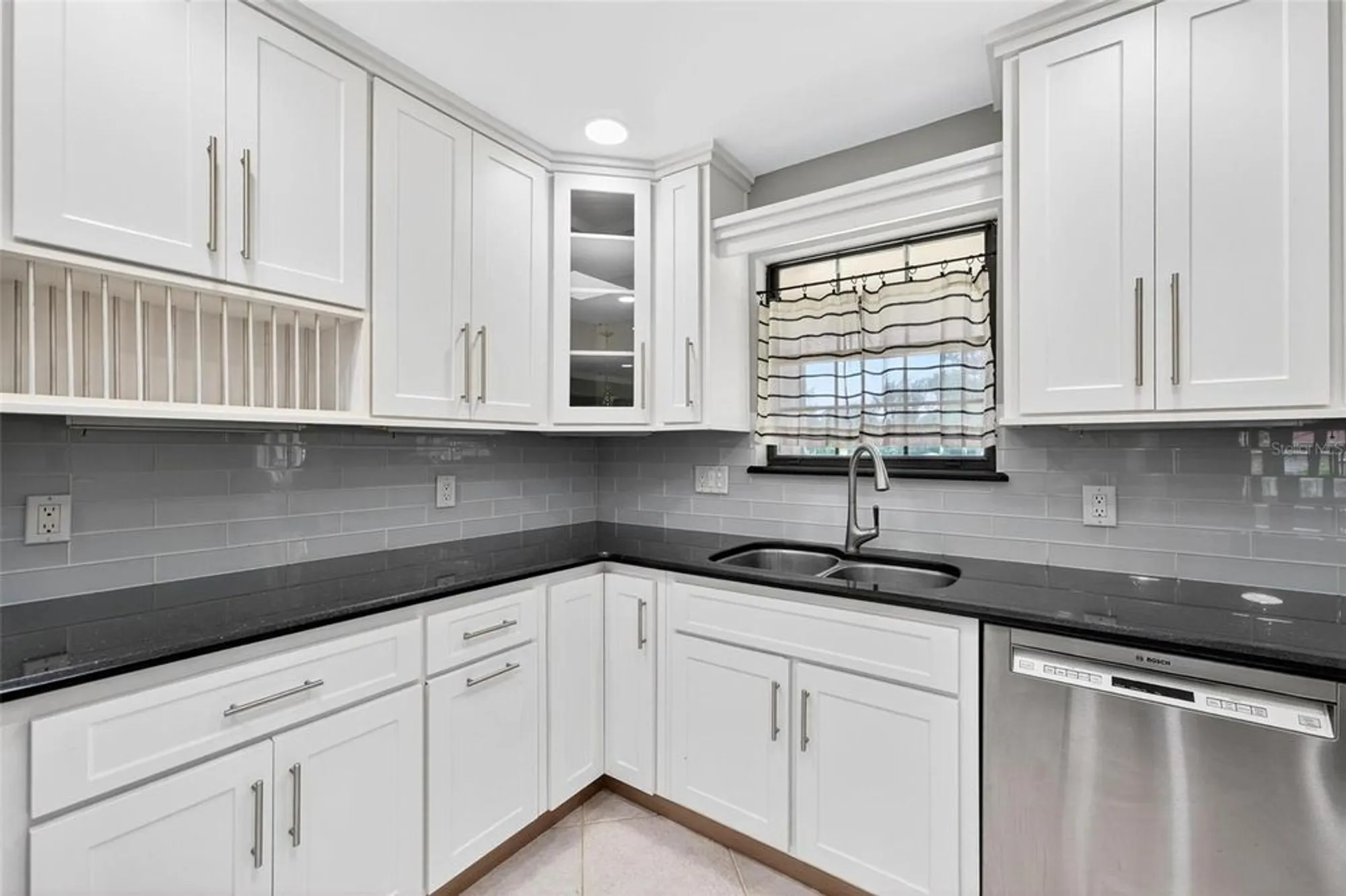 Property Slideshow image 9 of 91 | 16 forest view way, Ormond Beach, FL, 32174