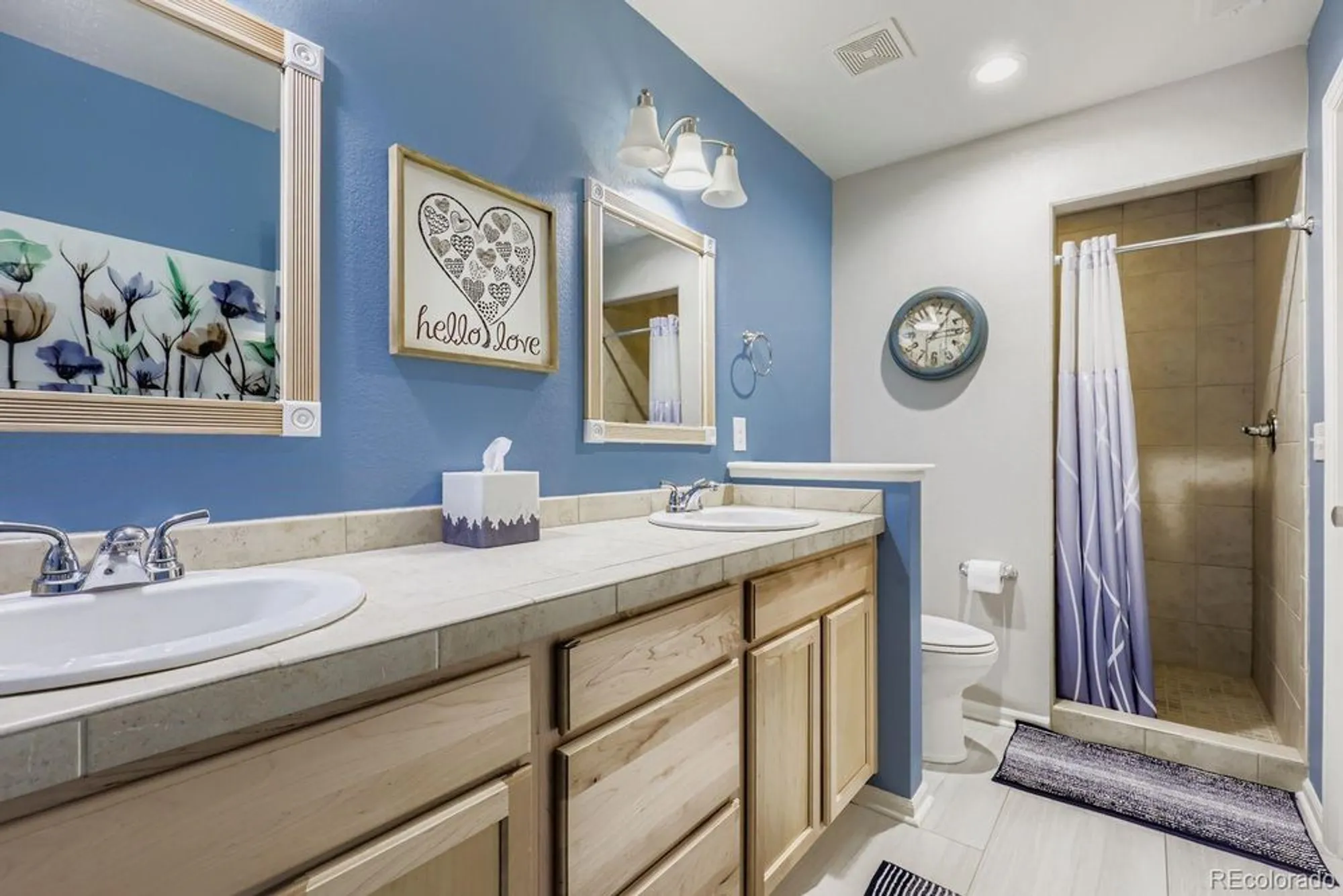 Property Slideshow image 16 of 43 | 19601 e 53rd ave, Denver, CO, 80249