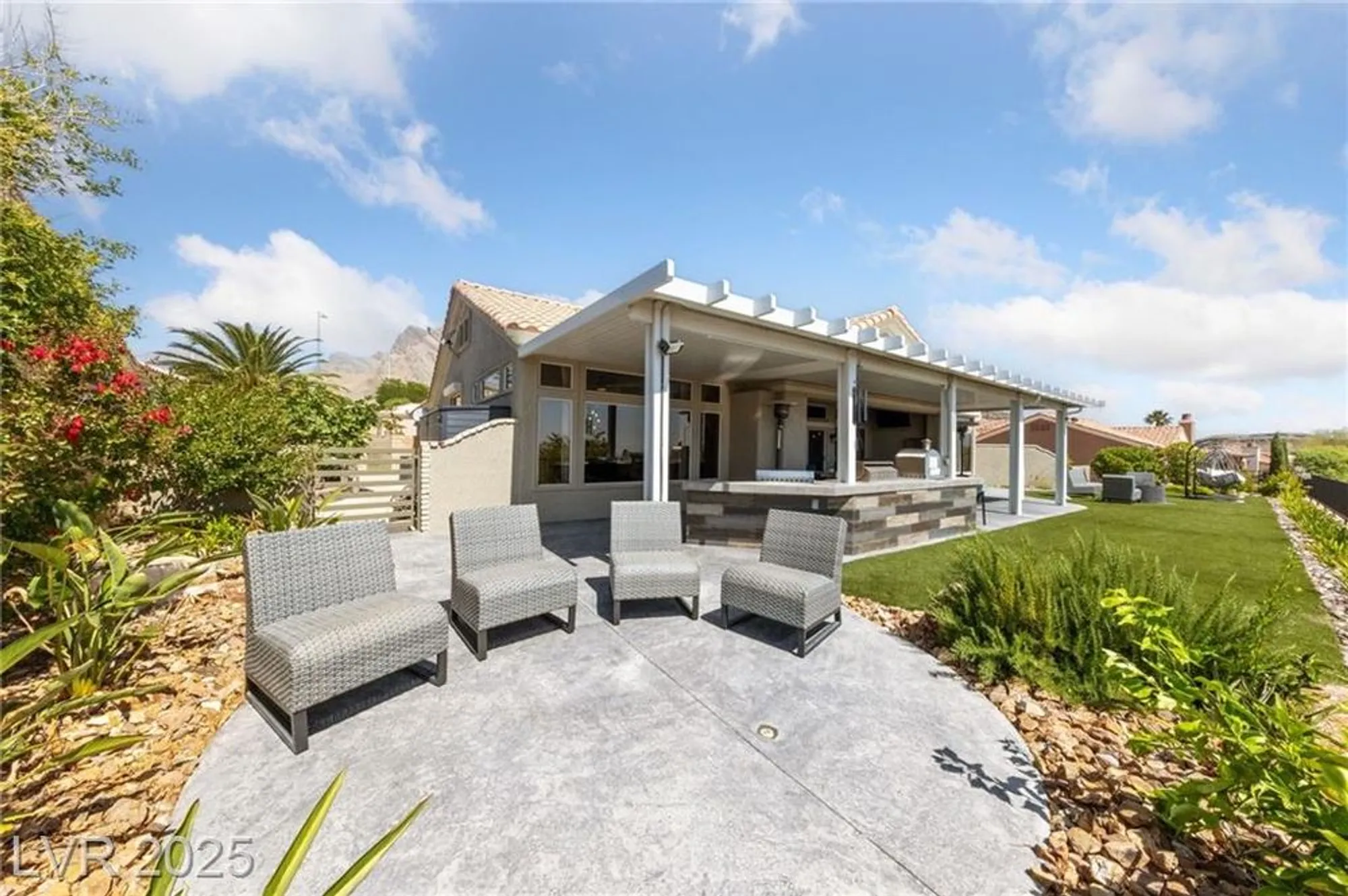 Property Slideshow image 21 of 69 | 2616 faiss dr, Las Vegas, NV, 89134