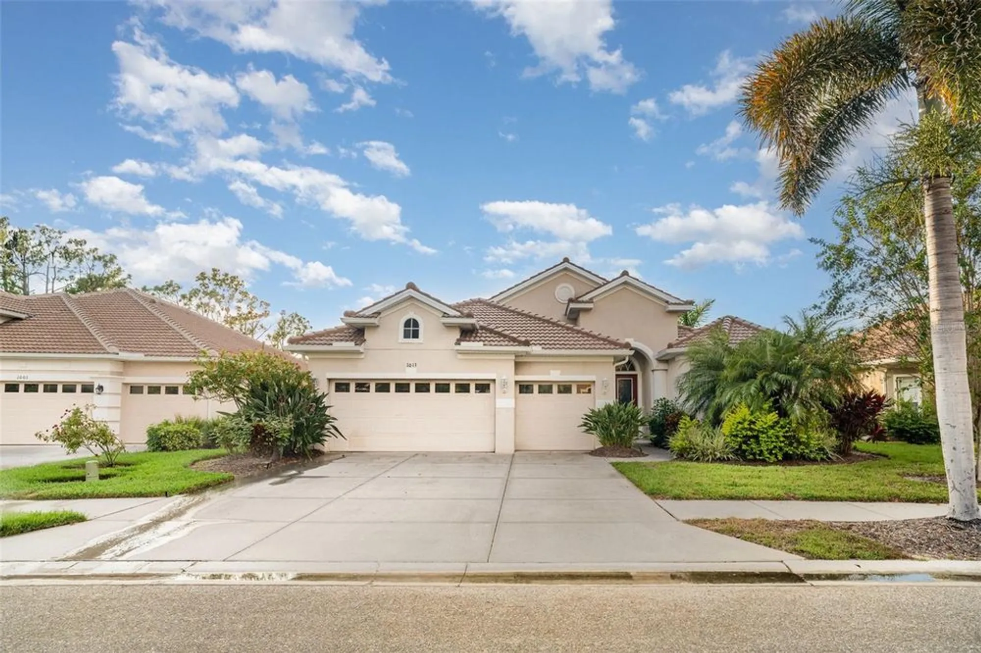 Property Slideshow image 10 of 20 | 1011 creek nine dr, North Port, FL, 34291