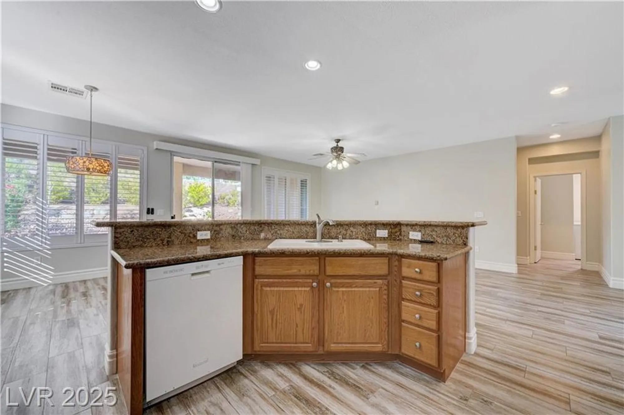 Property Slideshow image 15 of 69 | 4439 bella cascada st, Las Vegas, NV, 89135