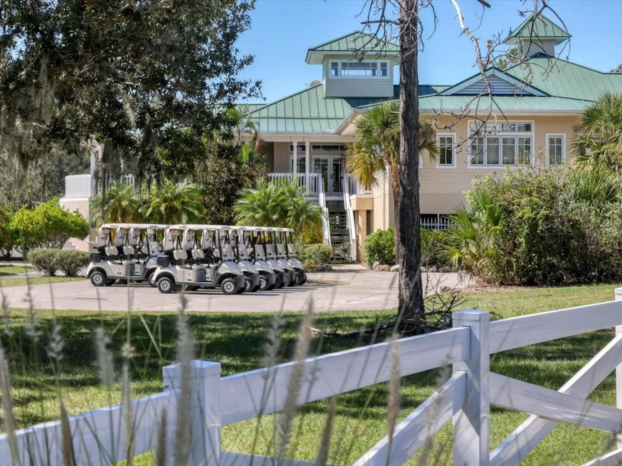 Property Slideshow image 50 of 53 | 7273 cedar hollow cir # 102, Bradenton, FL, 34203