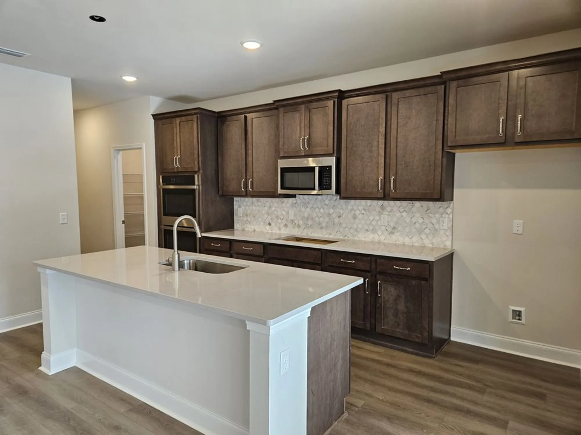 Property Slideshow image 17 of 38 | 336 stonehaus cir, Antioch, TN, 37013