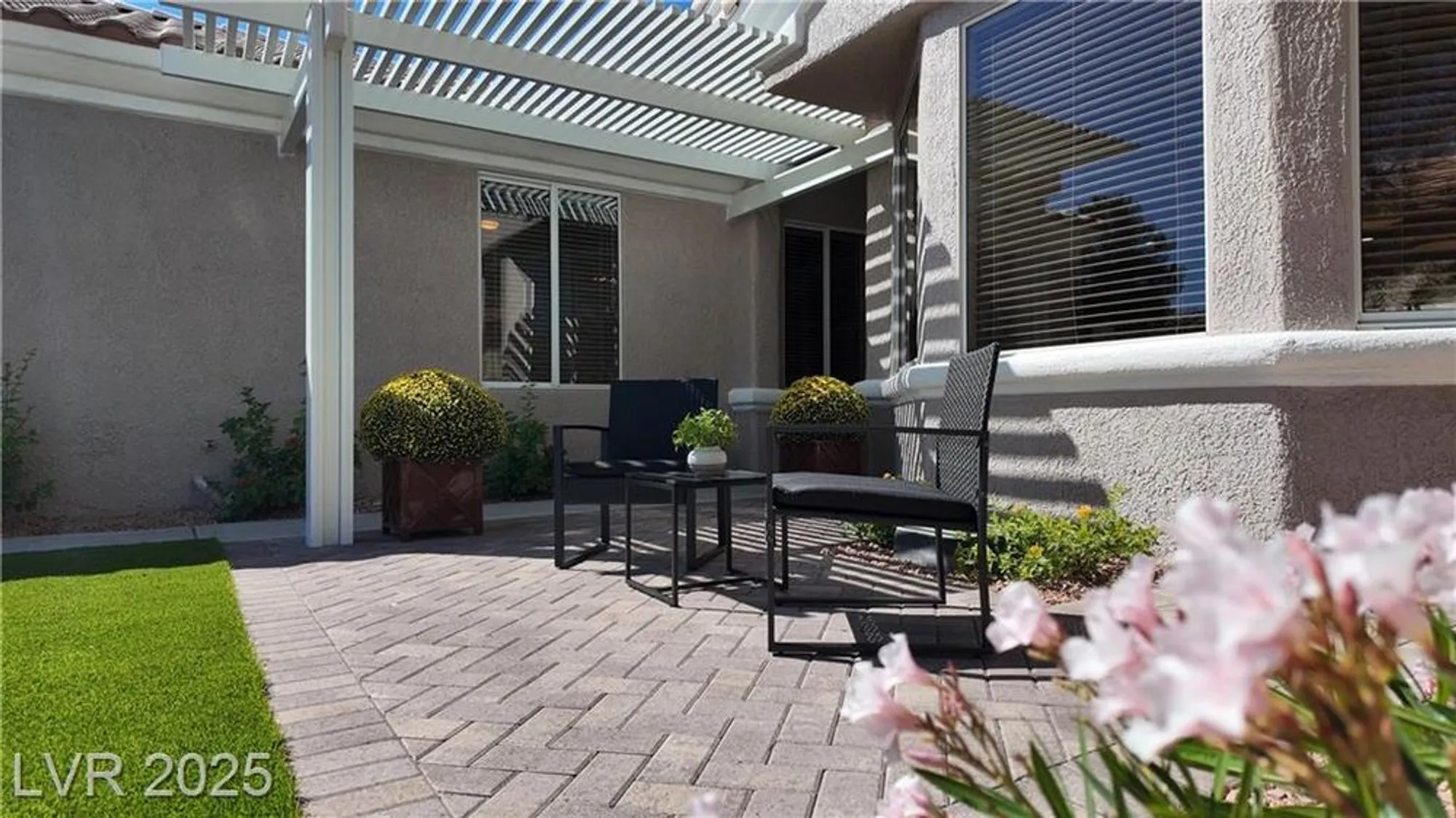 Property Slideshow image 34 of 43 | 2725 youngdale dr, Las Vegas, NV, 89134