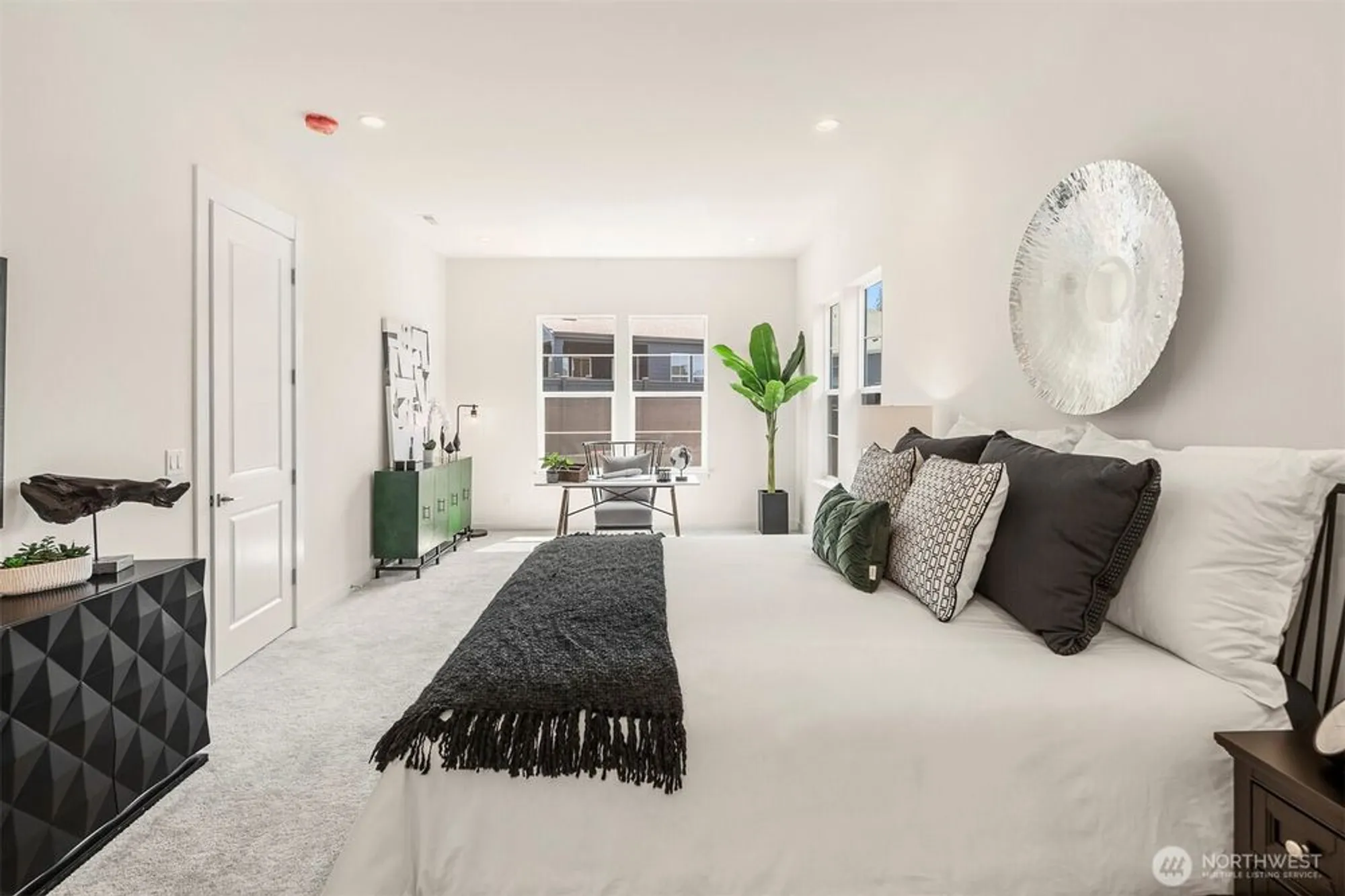 Property Slideshow image 23 of 40 | 33891 calla lily pl se, Black Diamond, WA, 98010