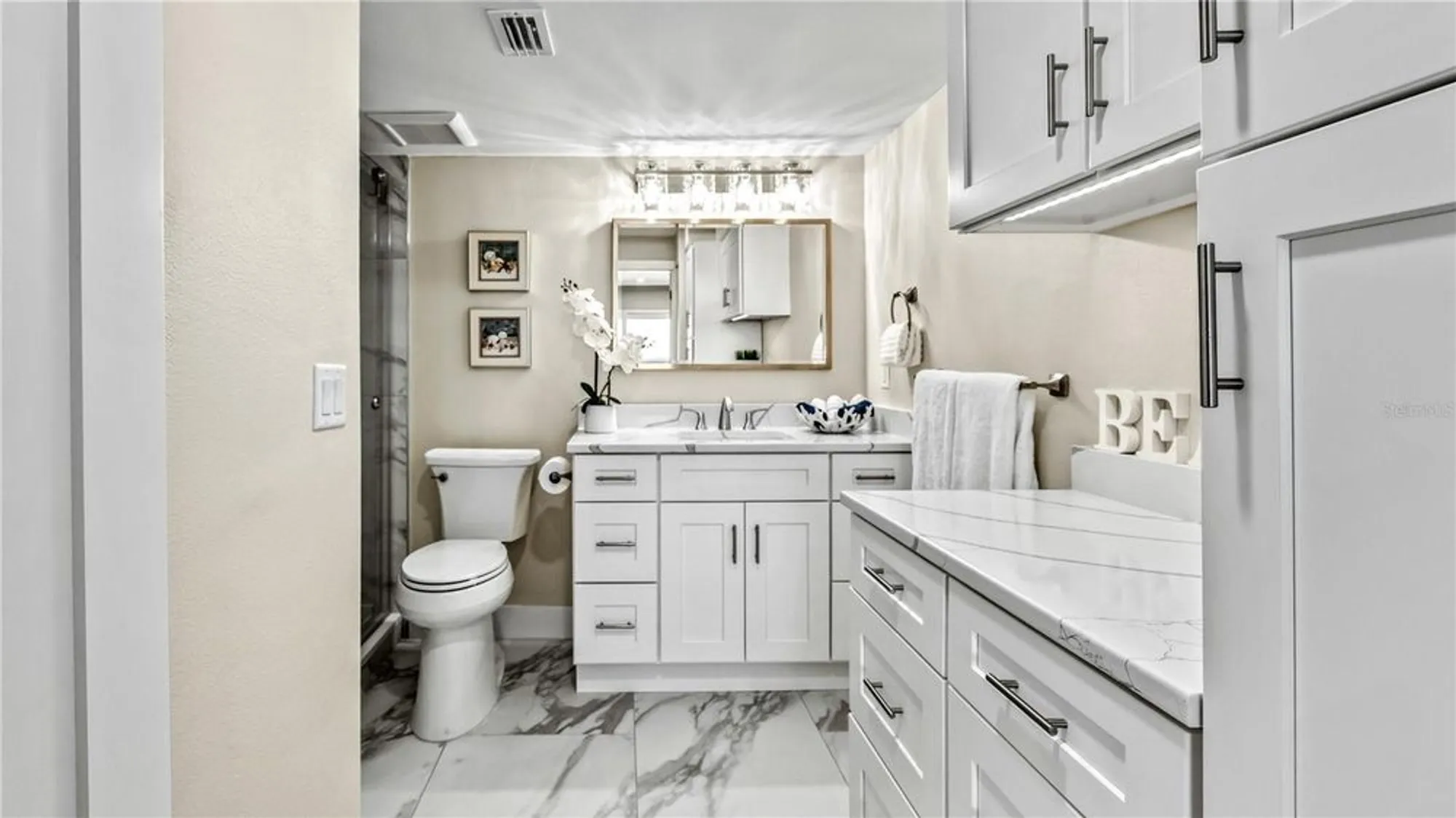 Property Slideshow image 35 of 58 | 20 whispering sands dr 1205, Sarasota, FL, 34242