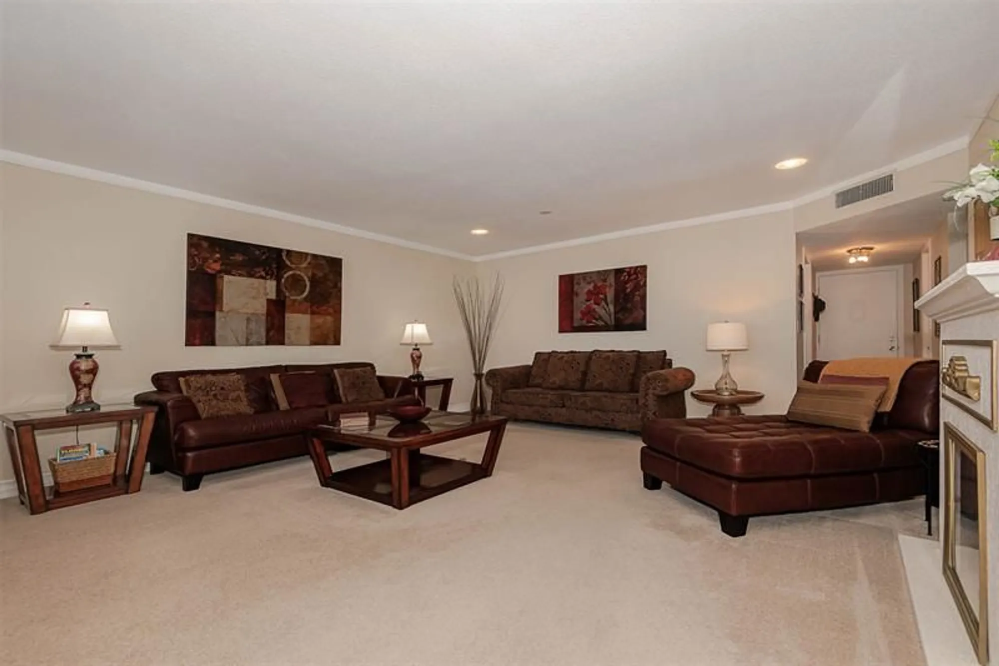 Property Slideshow image 12 of 45 | 4751 nw 21st st 4p, Lauderhill, FL, 33313