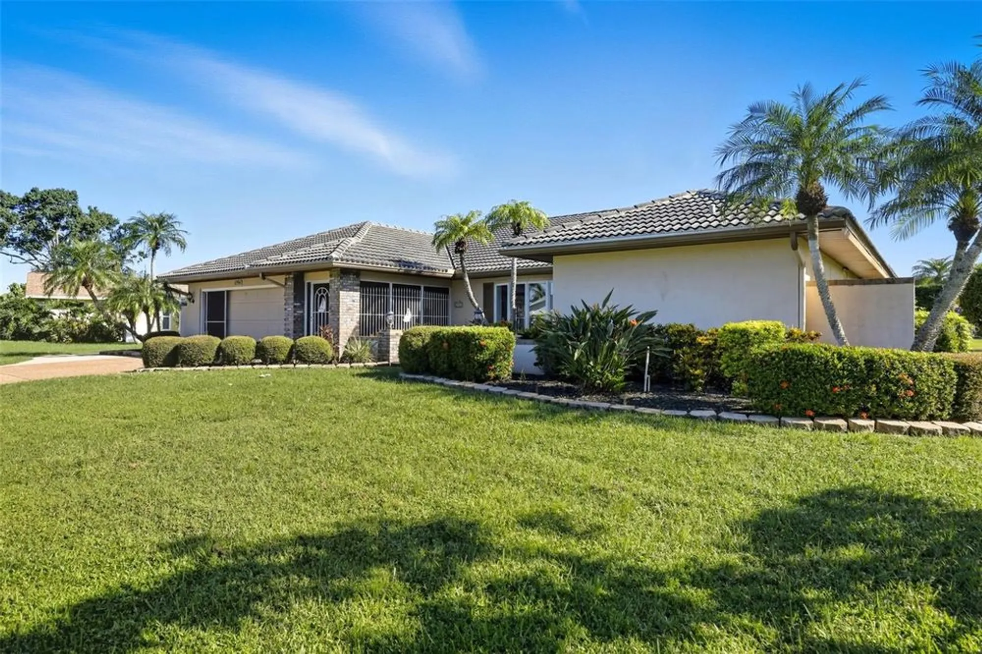 Property Slideshow image 5 of 61 | 6994 country lakes cir, Sarasota, FL, 34243