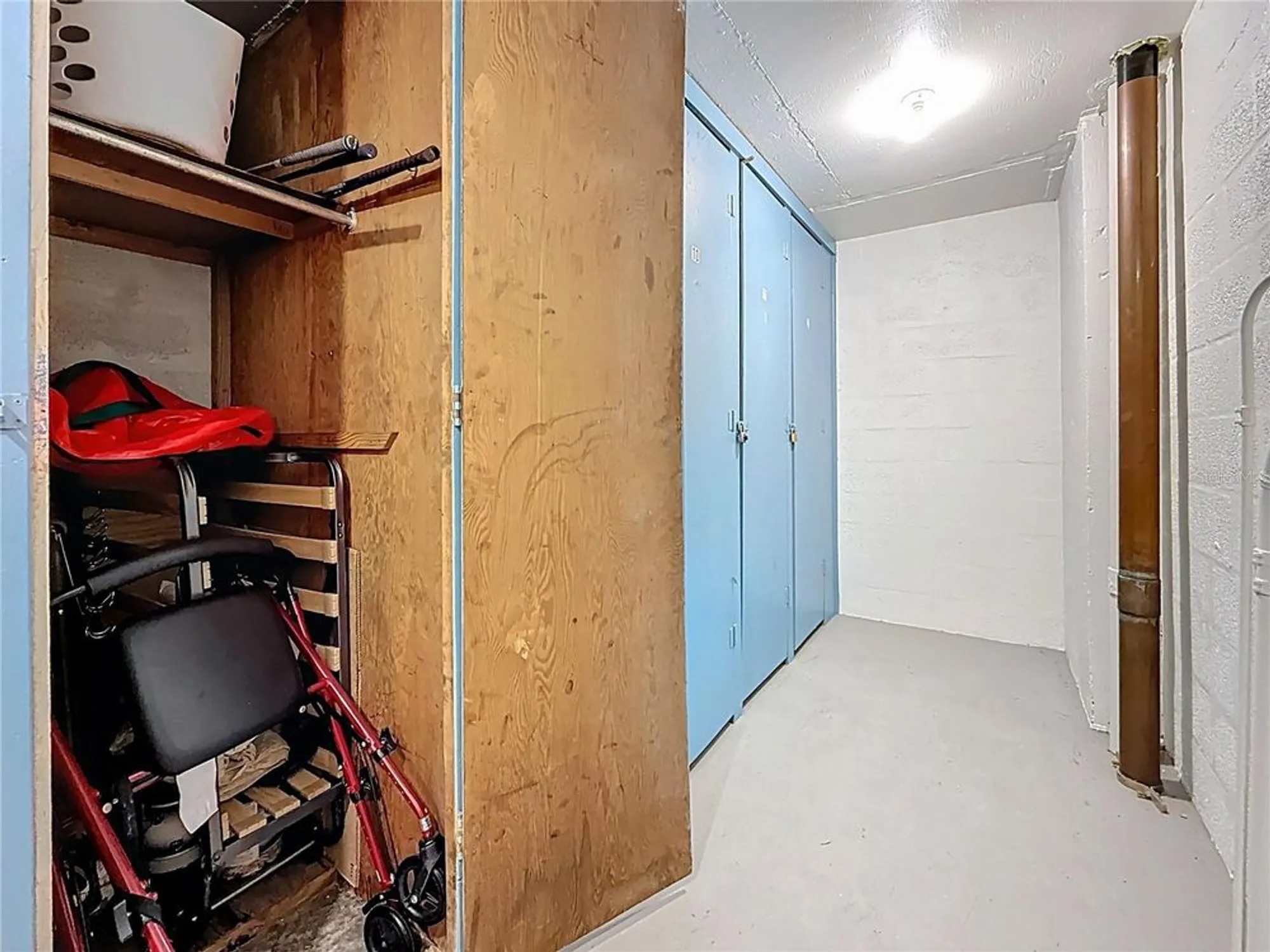 Property Slideshow image 35 of 61 | 4725 cove cir apt 908, St Petersburg, FL, 33708