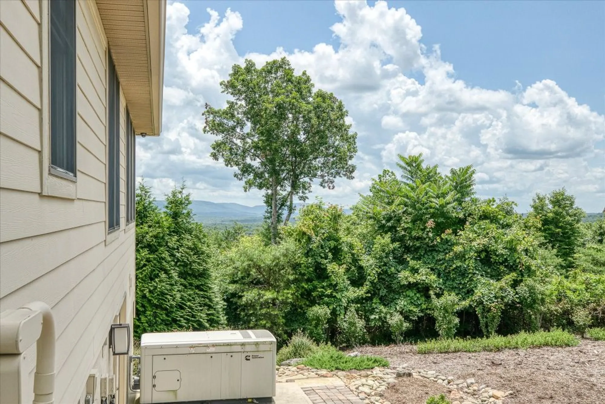 Property Slideshow image 5 of 81 | 61 bluff view ct, Crossville, TN, 38558