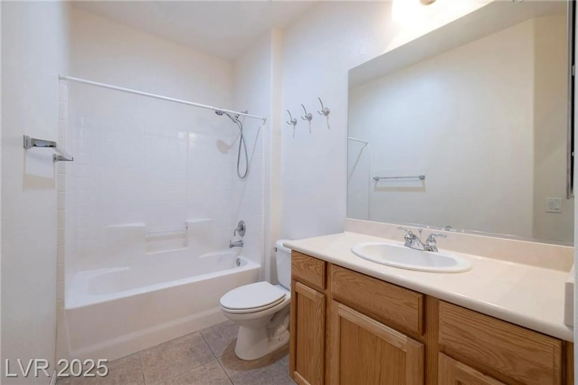 Property Slideshow image 18 of 37 | 2131 waterton rivers dr, Henderson, NV, 89044