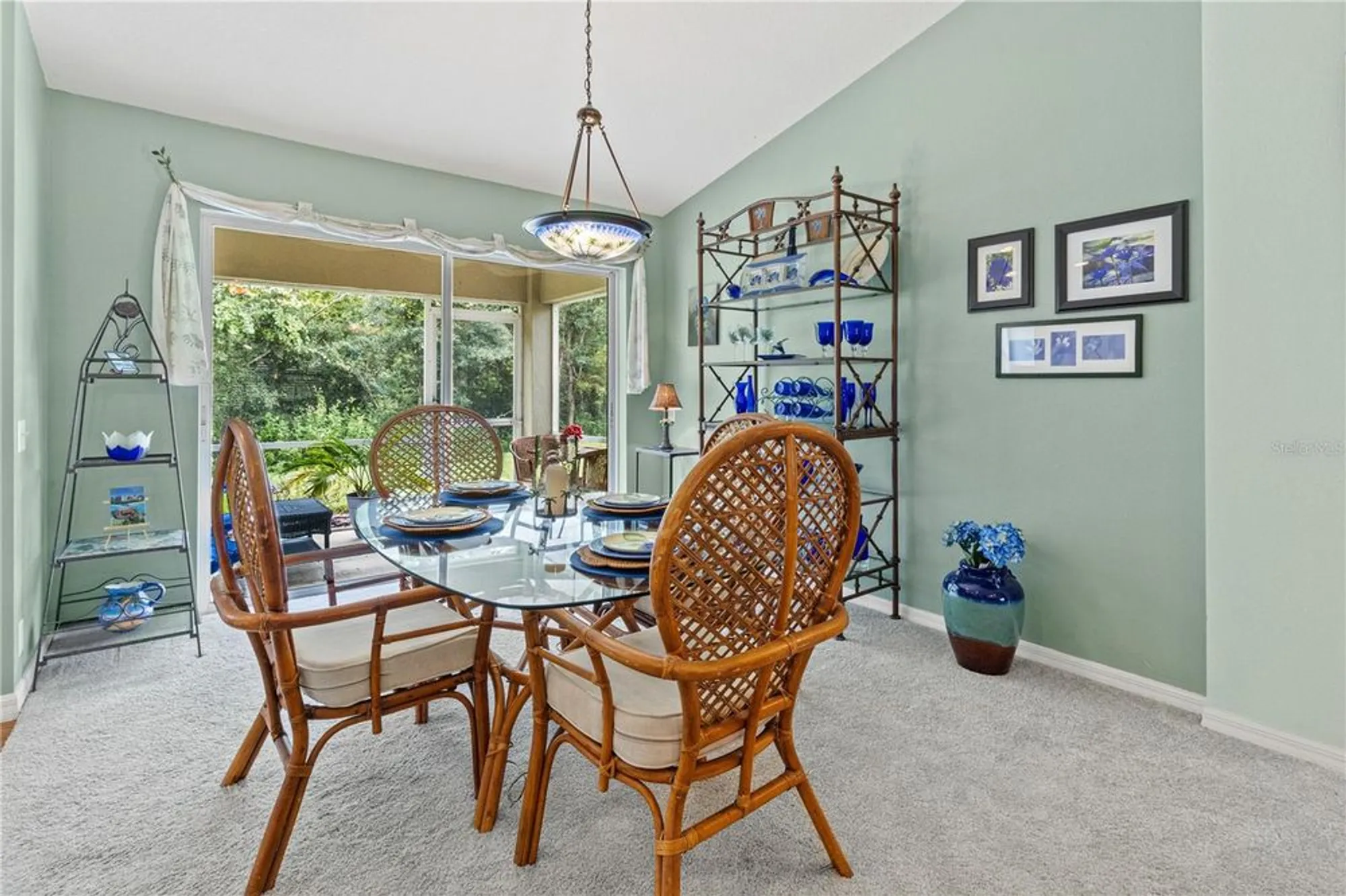 Property Slideshow image 13 of 40 | 3102 bellflower way, Lakeland, FL, 33811