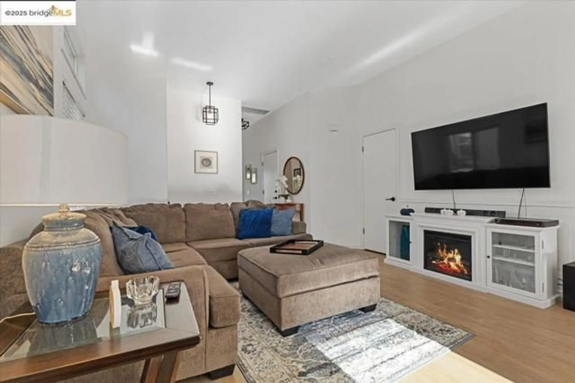 Property Slideshow image 17 of 43 | 308 upton pyne dr, Brentwood, CA, 94513