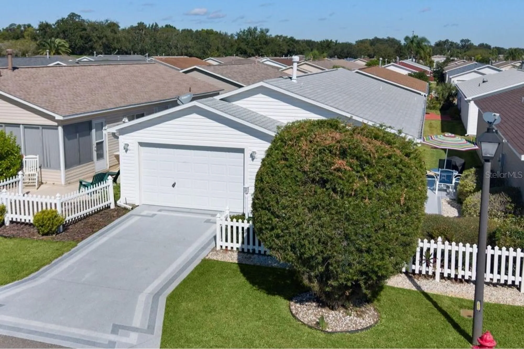 Property Slideshow image 31 of 35 | 3604 cambria cir, The Villages, FL, 32162