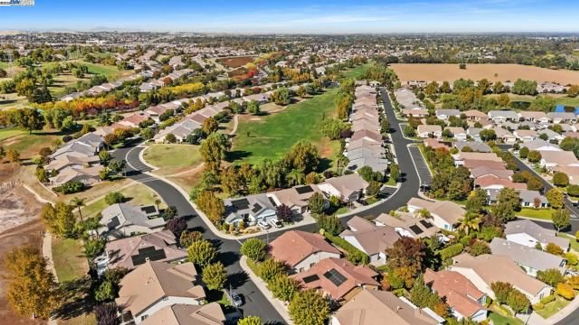 Property Slideshow image 30 of 36 | 993 centennial dr, Brentwood, CA, 94513