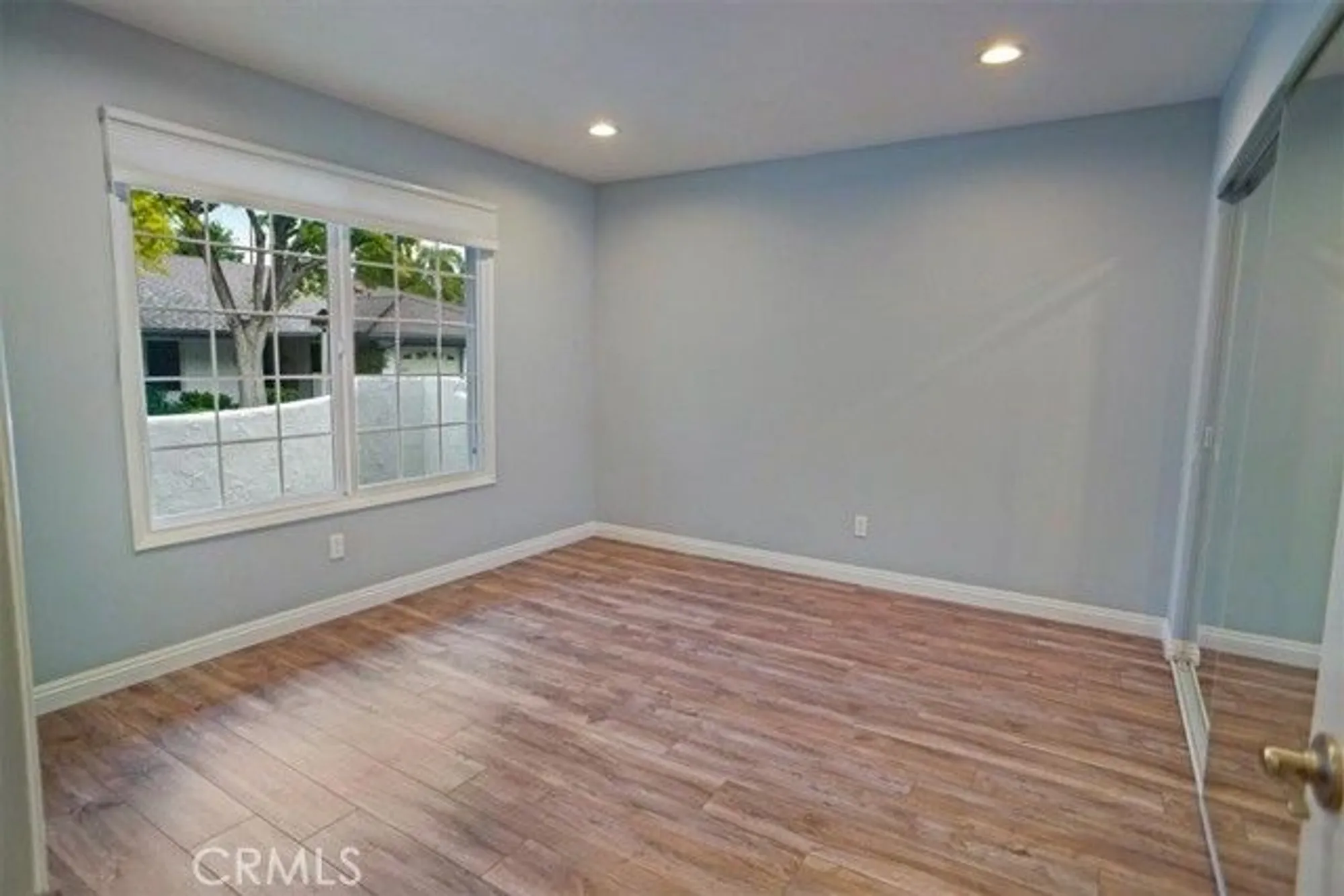 Property Slideshow image 13 of 33 | 26847 oak branch cir, Newhall, CA, 91321