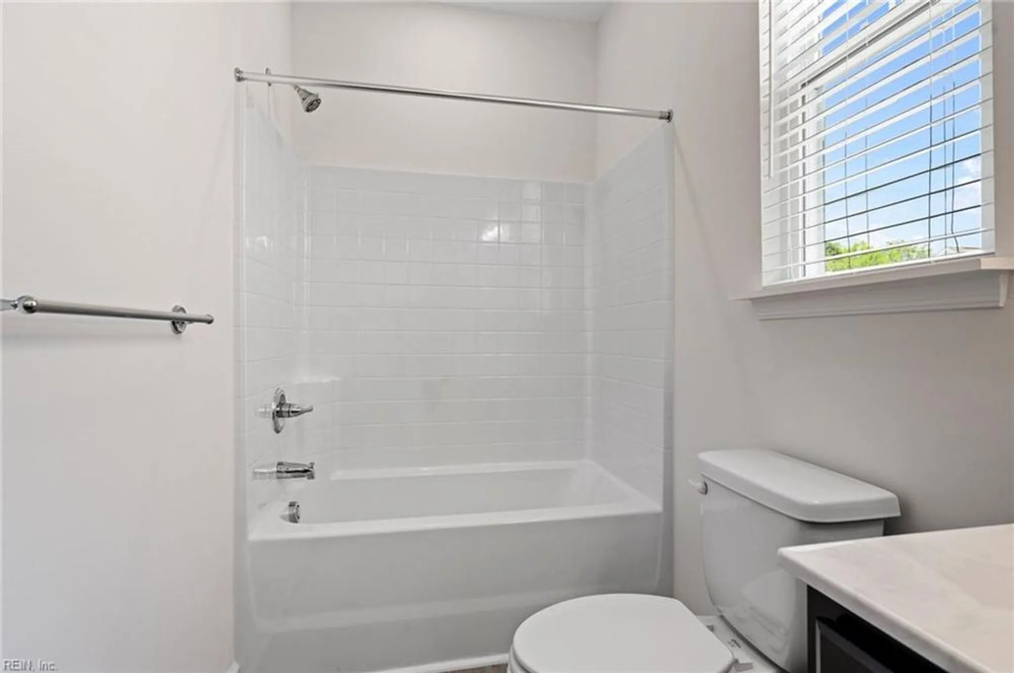 Property Slideshow image 17 of 46 | 1000 regal rd a, Suffolk, VA, 23434