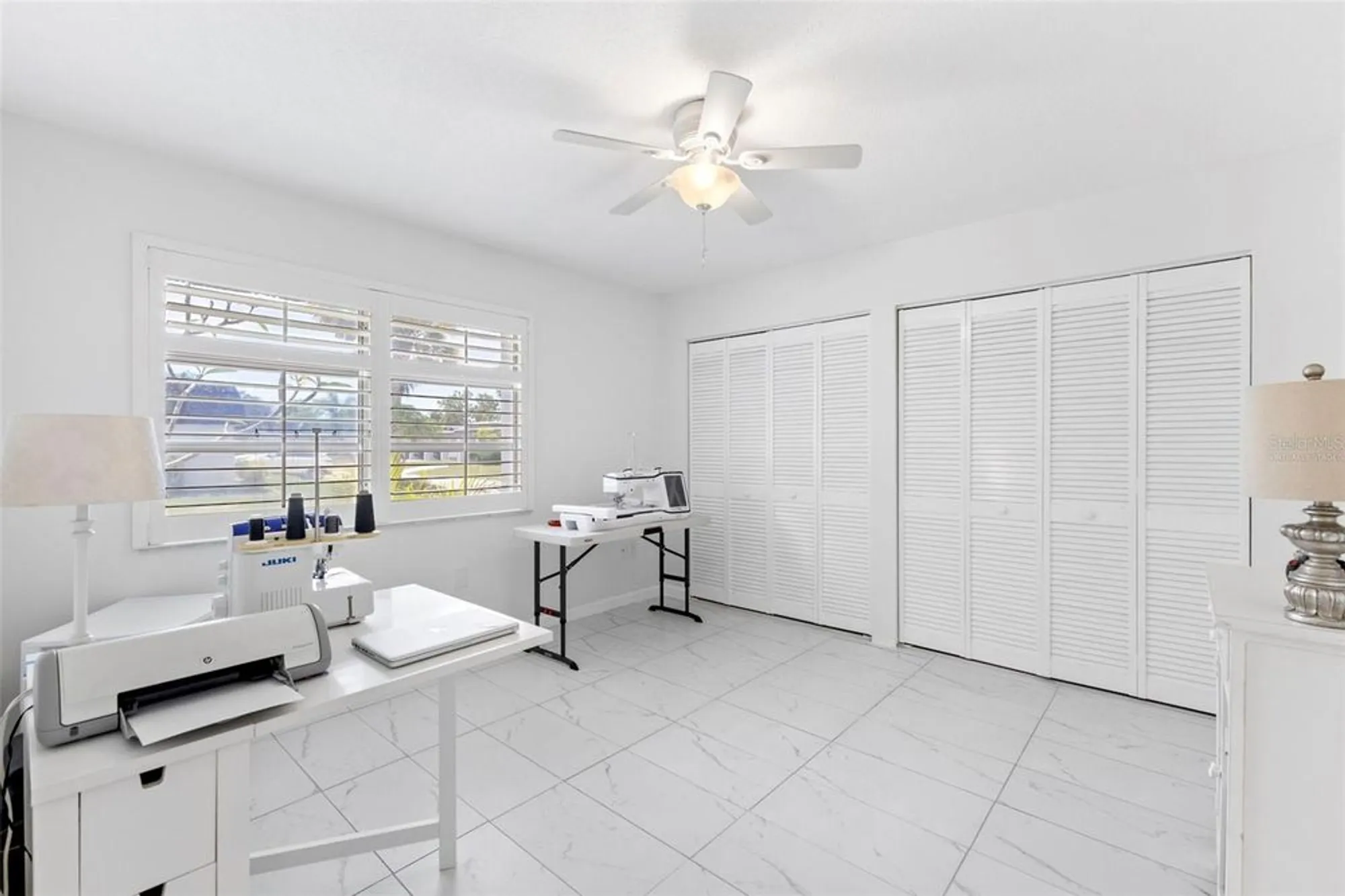 Property Slideshow image 8 of 18 | 3978 overlook bnd # 25, Sarasota, FL, 34232