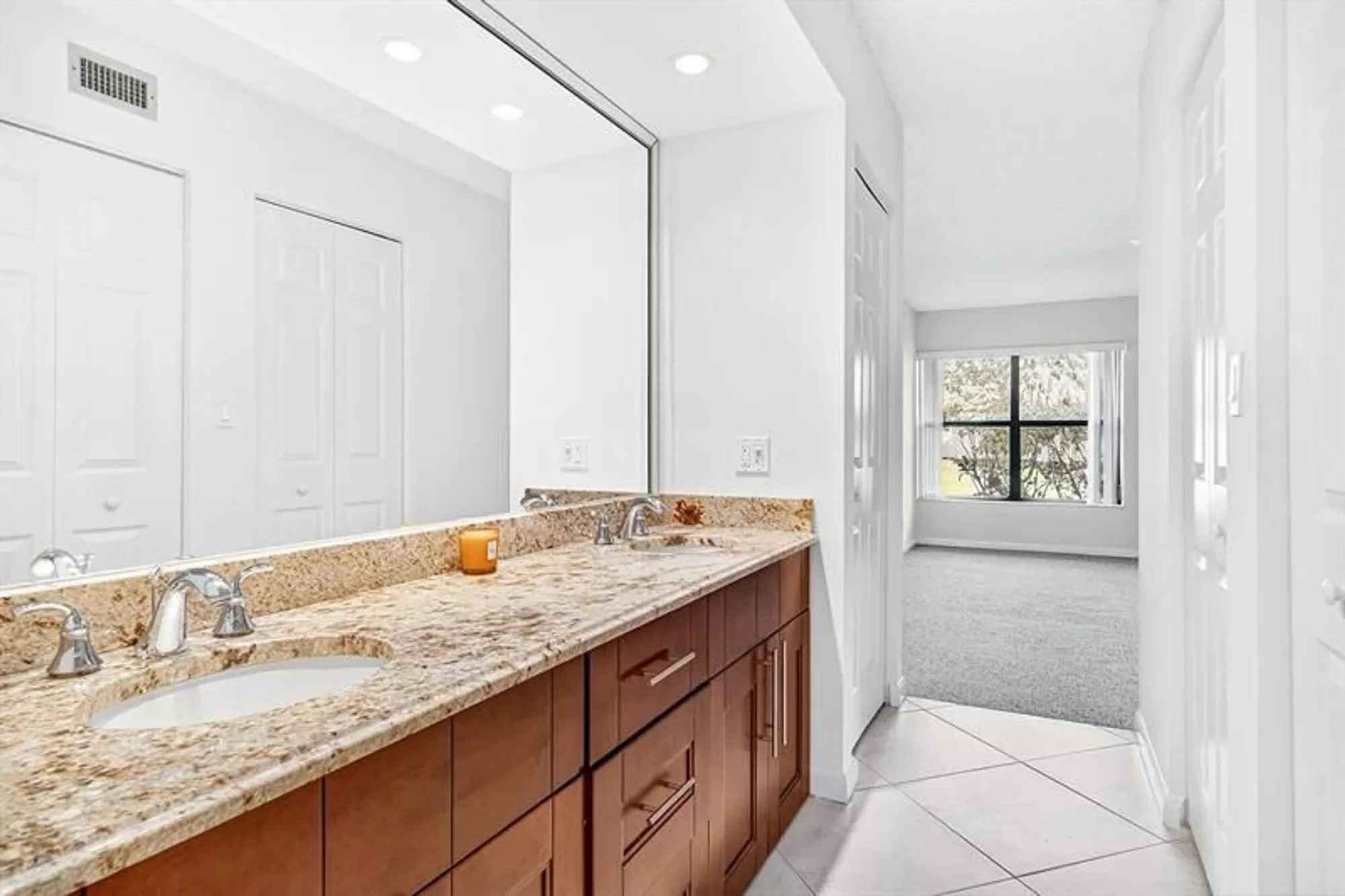 Property Slideshow image 17 of 38 | 5021 oak hill ln apt 115, Delray Beach, FL, 33484