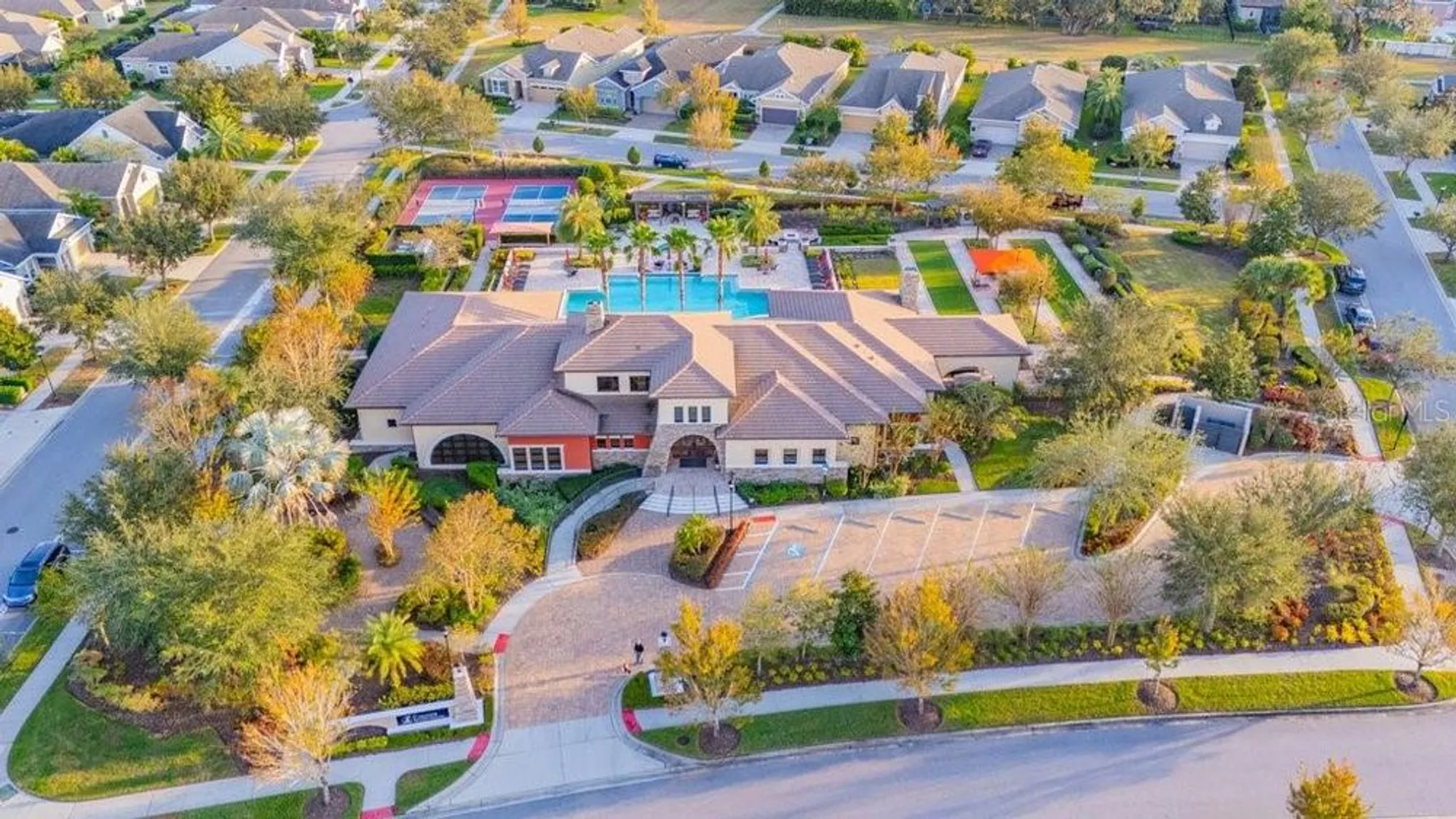 Property Slideshow image 33 of 34 | 13915 kingfisher glen dr, Lithia, FL, 33547