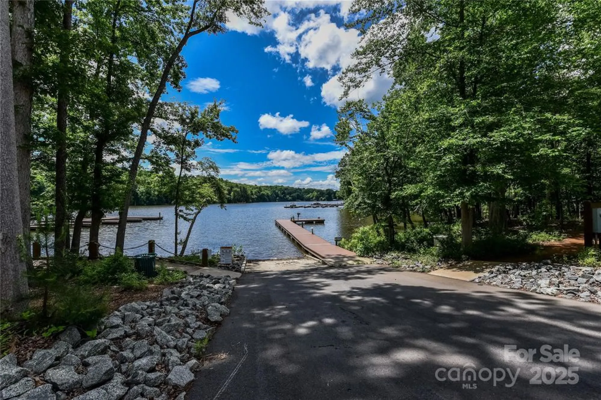 Property Slideshow image 38 of 47 | 5004 el molino dr, Charlotte, NC, 28214