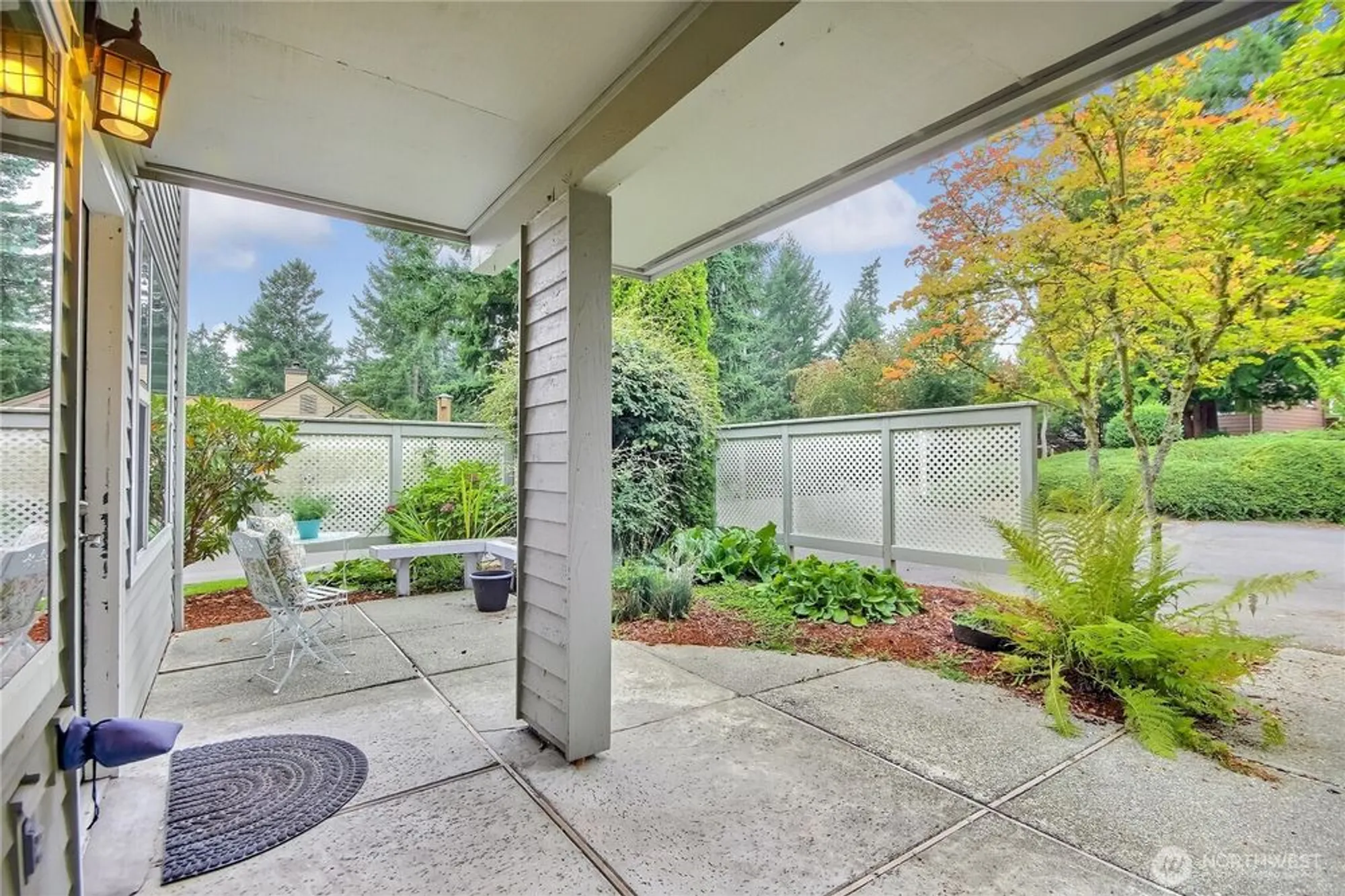 Property Slideshow image 2 of 40 | 4106 221st pl se # 1072, Issaquah, WA, 98029