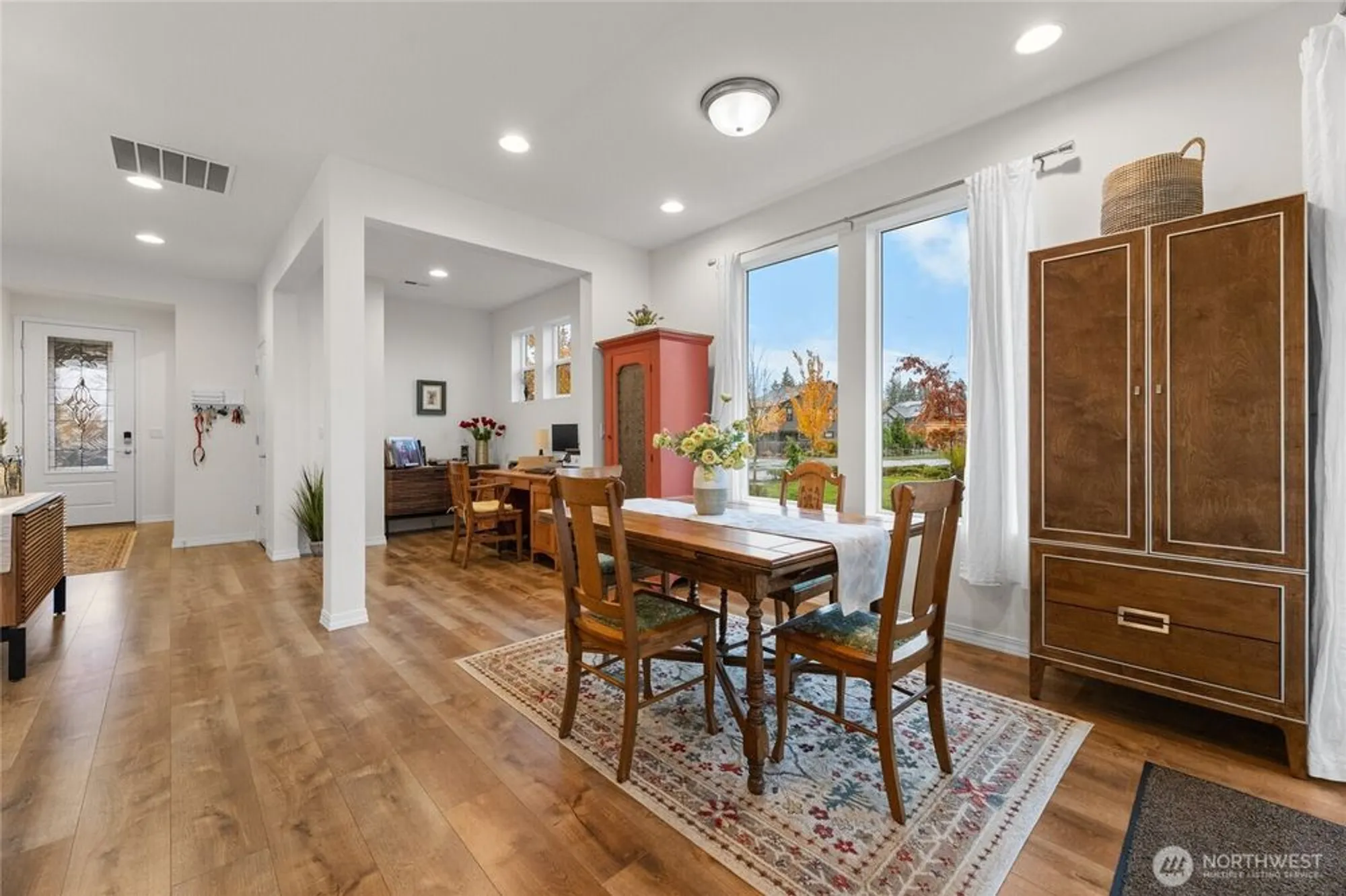 Property Slideshow image 8 of 33 | 22701 se 237th pl, Maple Valley, WA, 98038