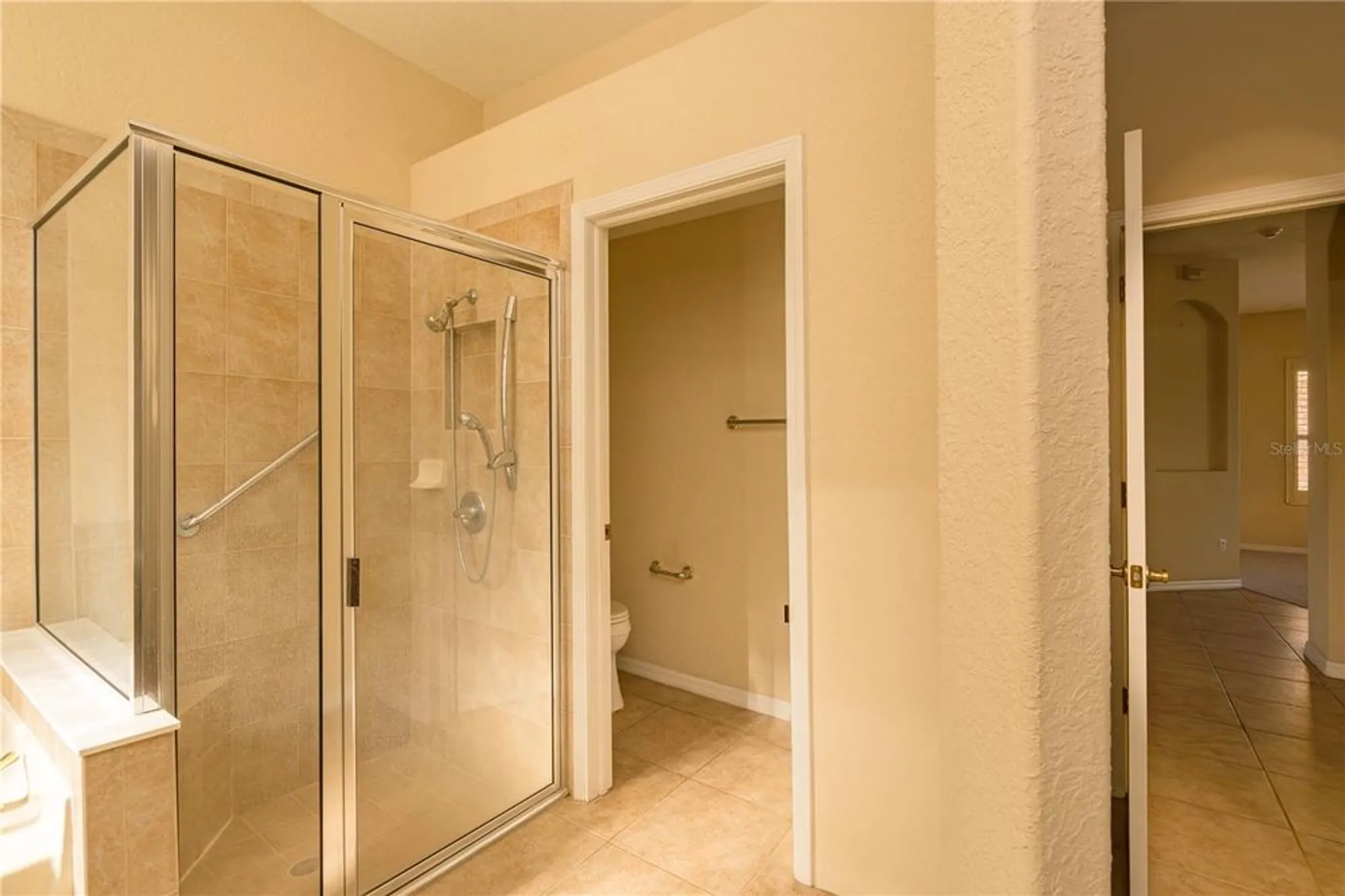 Property Slideshow image 36 of 48 | 1038 emerald dunes dr, Sun City Center, FL, 33573