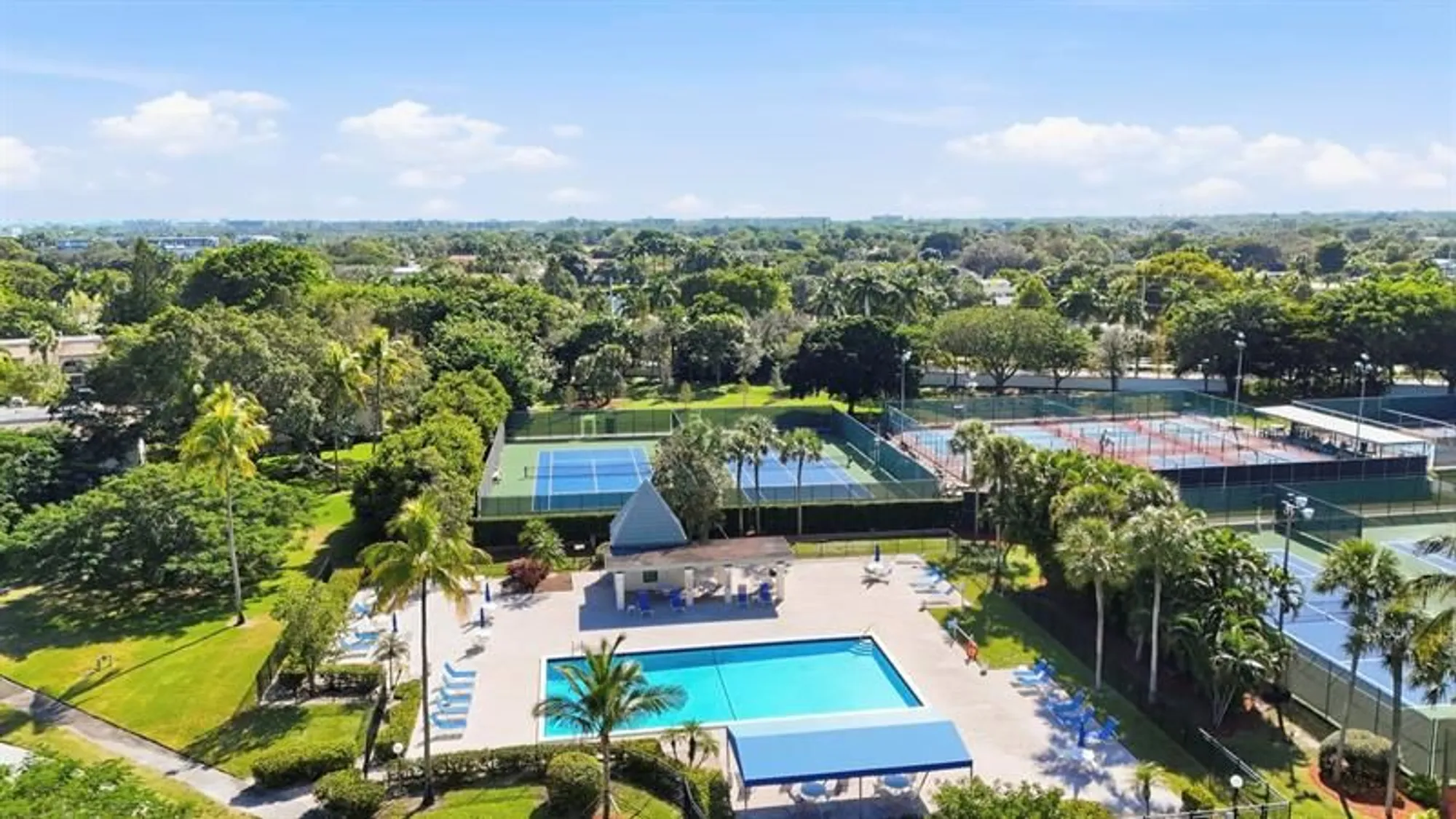 Property Slideshow image 24 of 25 | 2901 victoria cir apt b2, Coconut Creek, FL, 33066