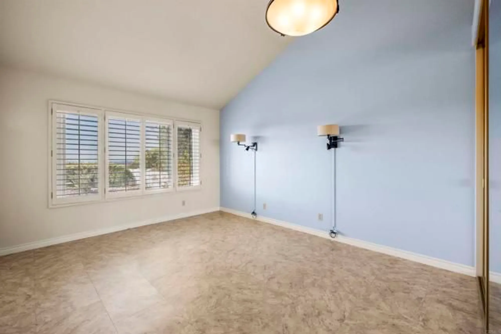 Property Slideshow image 28 of 51 | 4125 arcadia way, Oceanside, CA, 92056