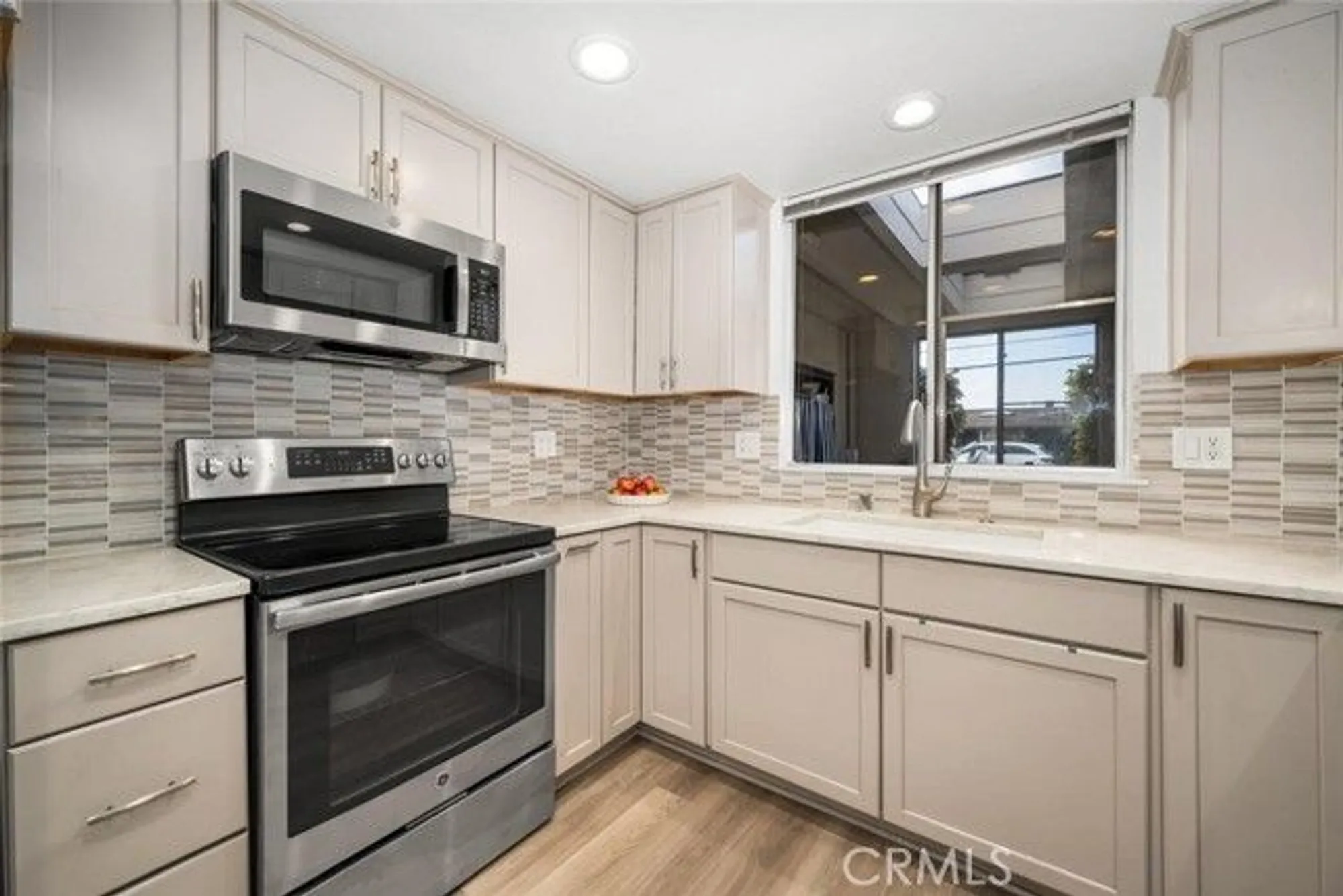 Property Slideshow image 16 of 42 | 13120 del monte dr apt 47g, Seal Beach, CA, 90740