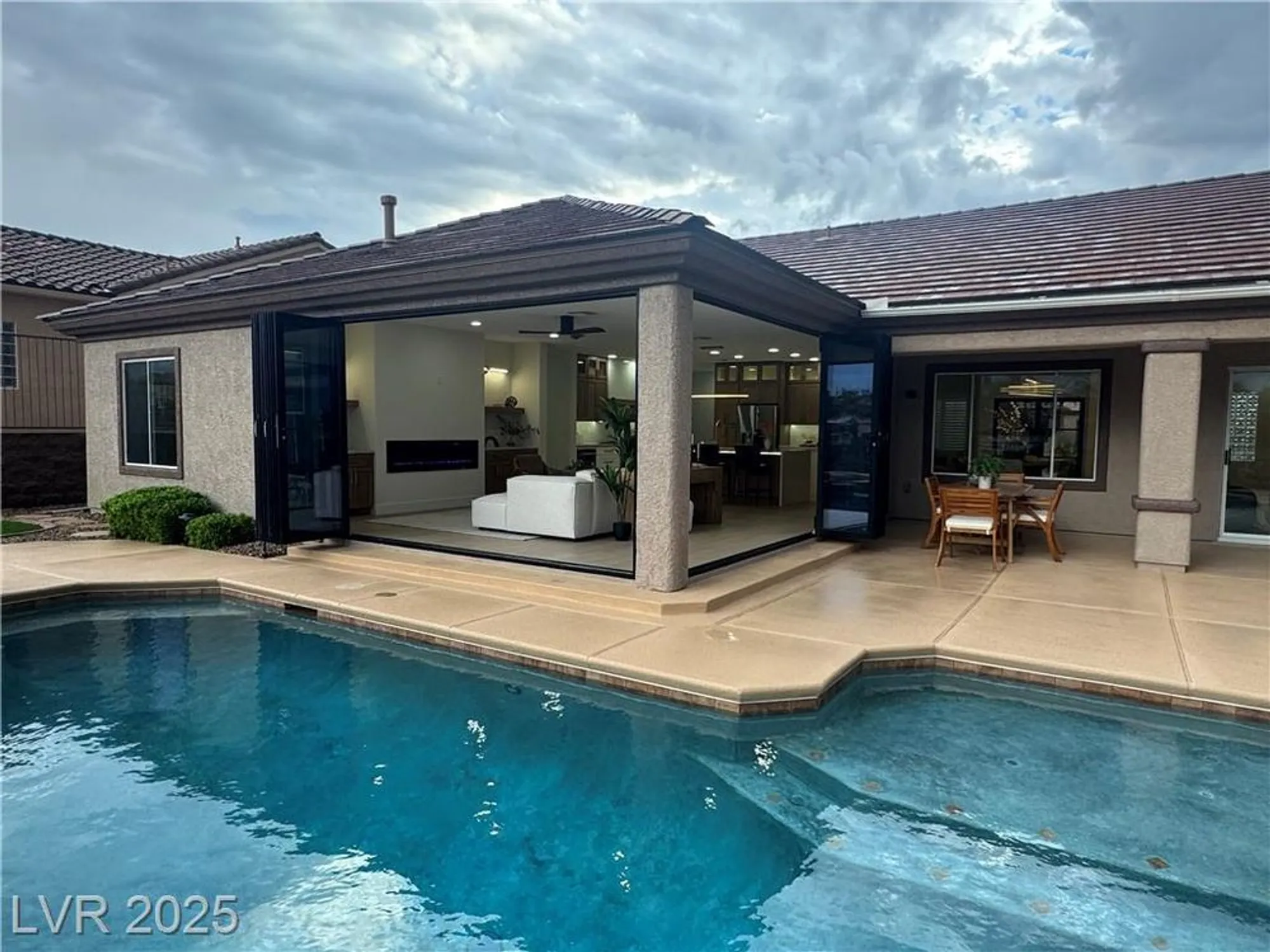 Property Slideshow image 24 of 66 | 2784 cherrydale falls dr, Henderson, NV, 89052