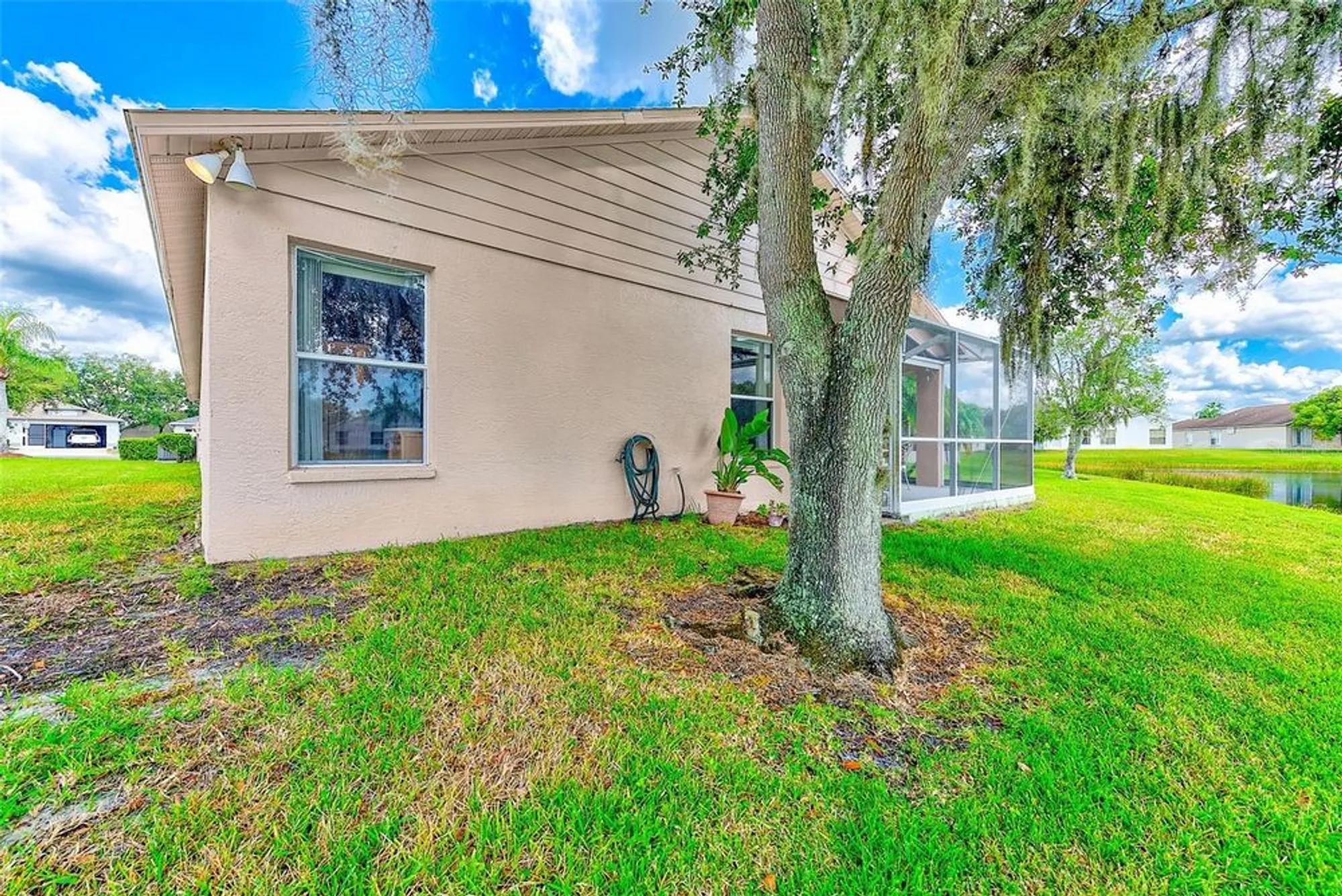 Property Slideshow image 25 of 37 | 11600 weaver park ct, Trinity, FL, 34655