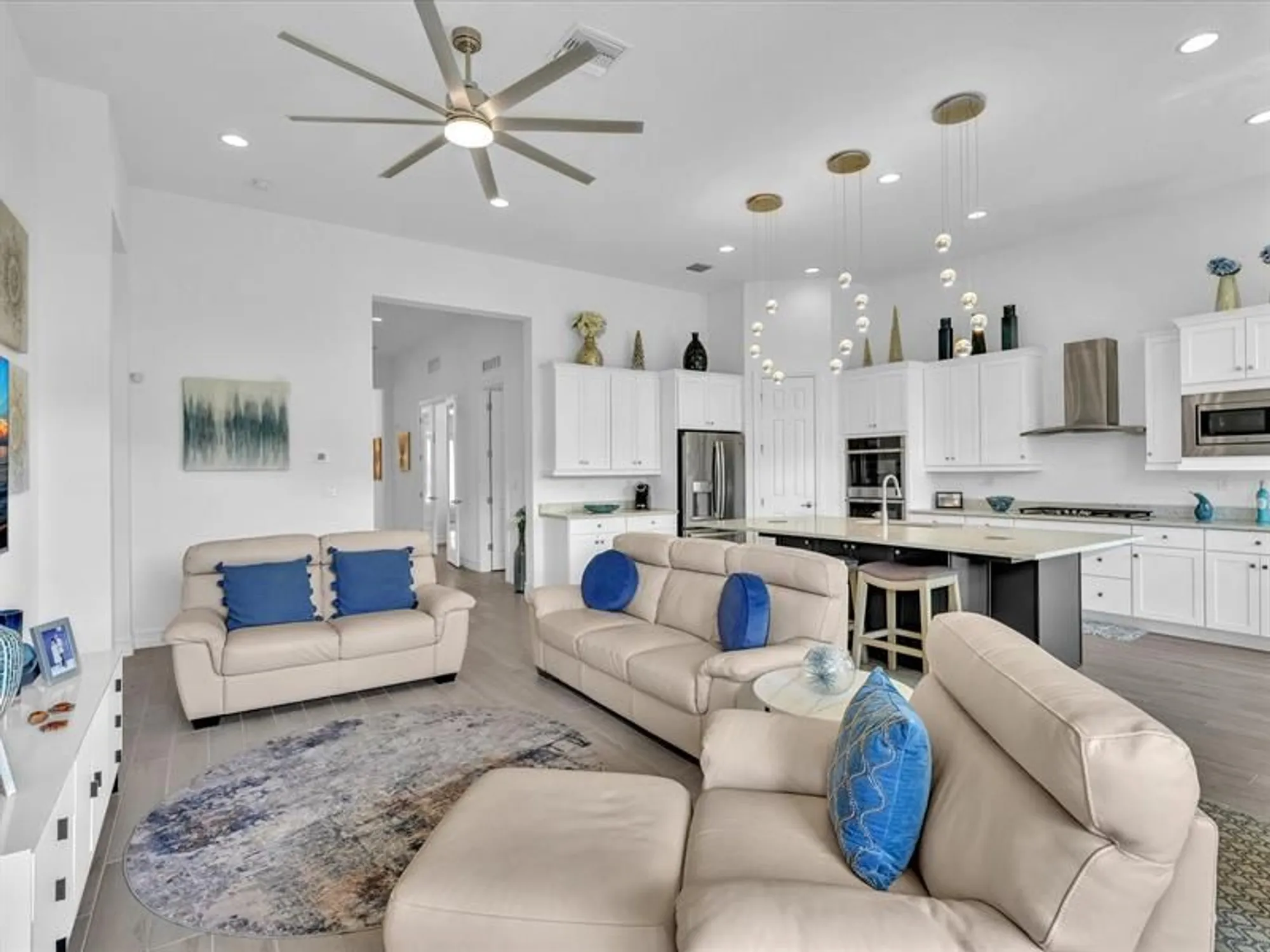 Property Slideshow image 27 of 98 | 8928 bastille cir e, Parkland, FL, 33076