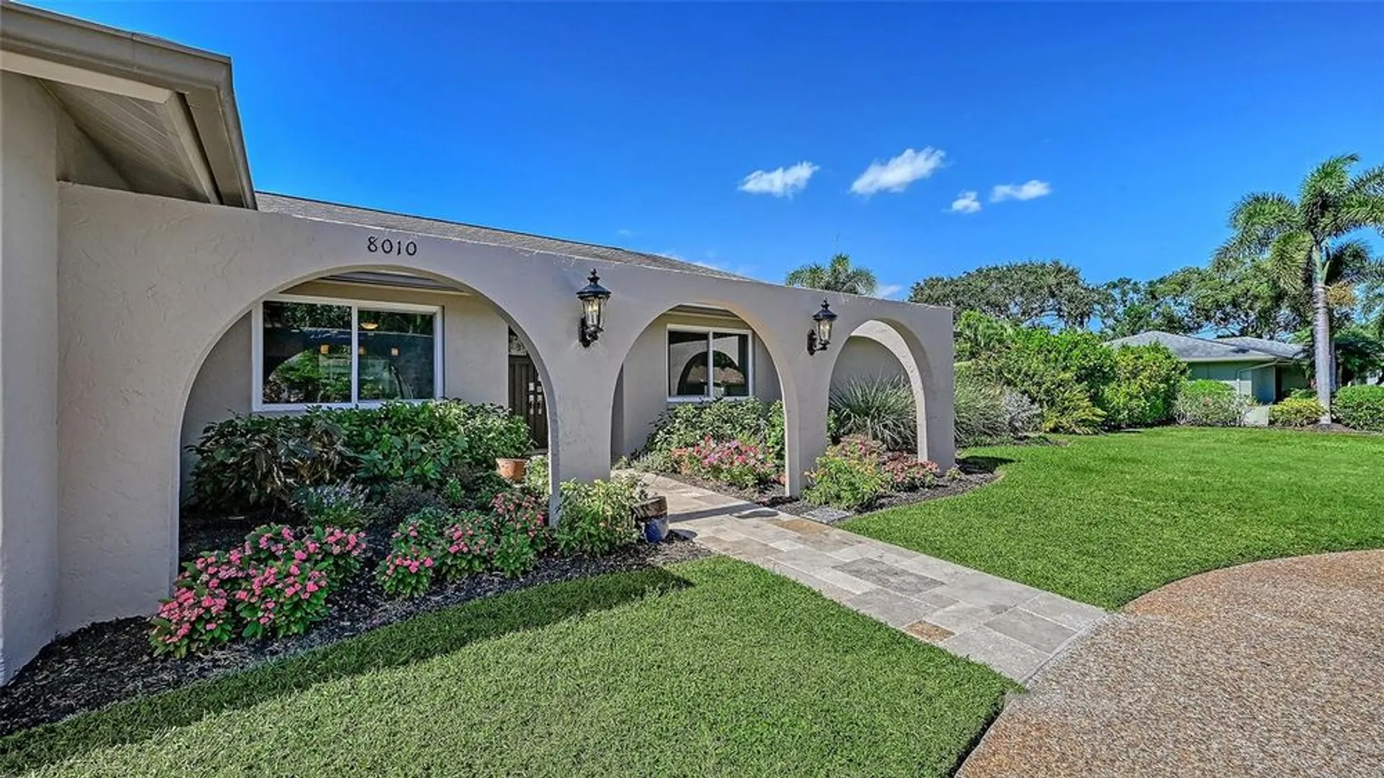 Property Slideshow image 50 of 64 | 8010 conservatory dr, Sarasota, FL, 34243