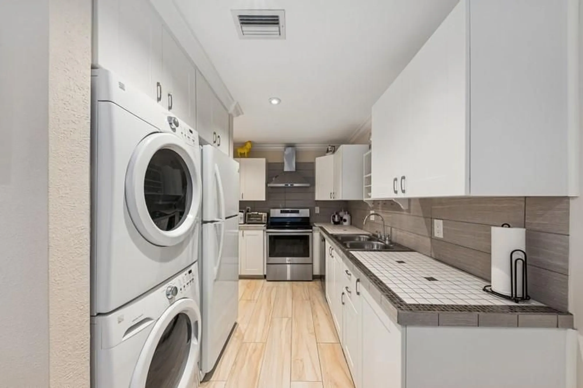 Property Slideshow image 16 of 20 | 13578 via flora e, Delray Beach, FL, 33484