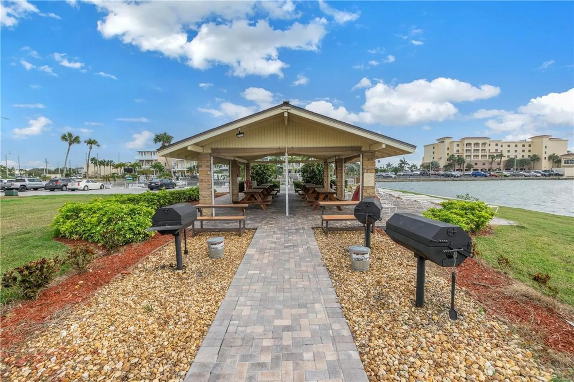 Property Slideshow image 55 of 73 | 4525 cove cir apt 102, Saint Petersburg, FL, 33708