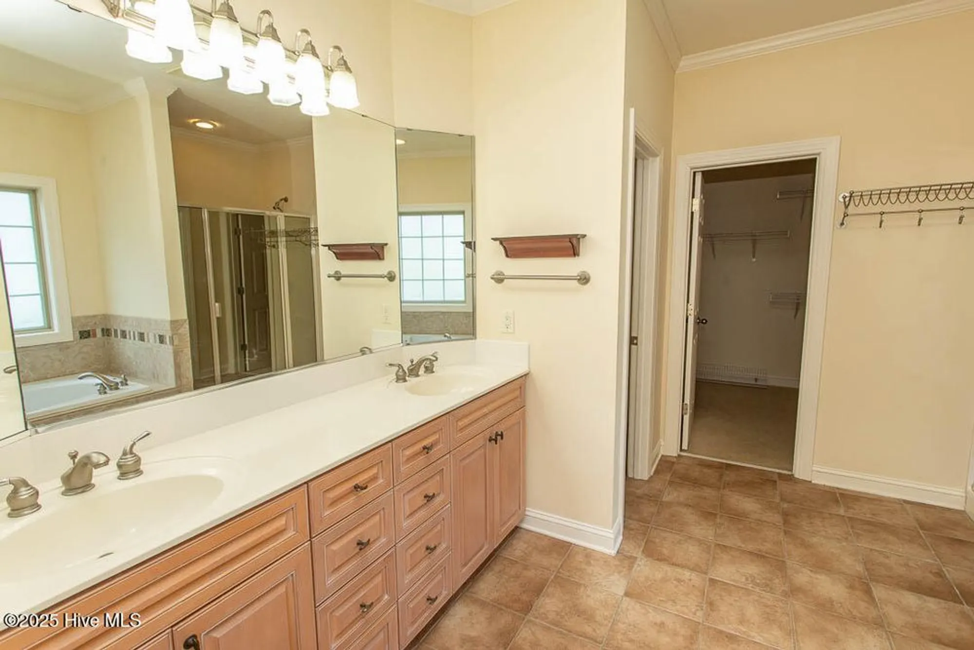 Property Slideshow image 26 of 76 | 62 abbington pl, Ocean Isle Beach, NC, 28469